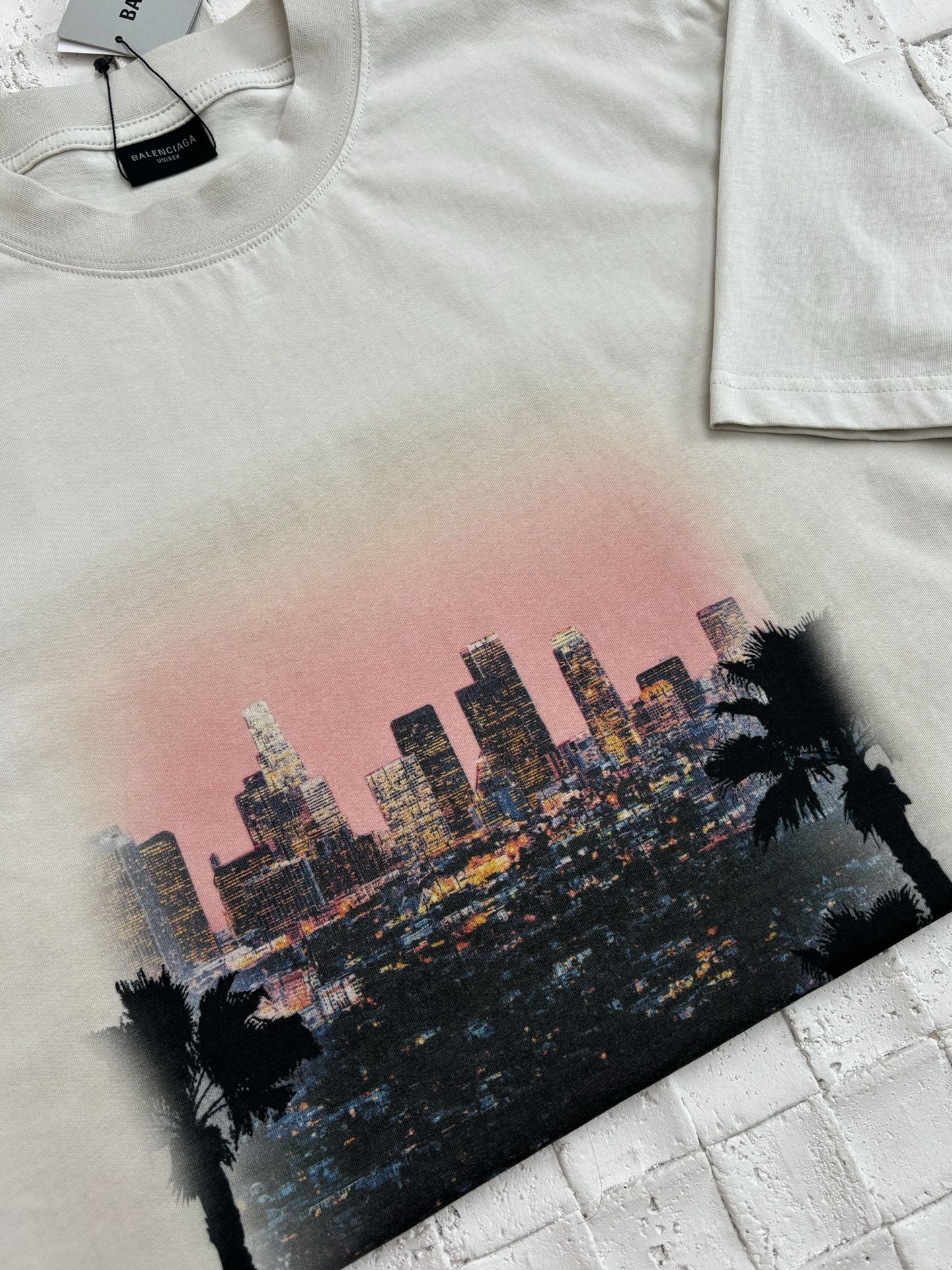 LuxluxHouse Best Quality Clothes Balenciaga T-shirt