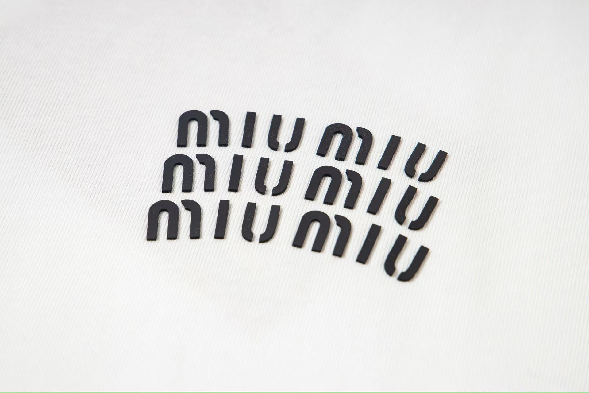 LuxluxHouse Best Quality Clothes Miu Miu T-shirt
