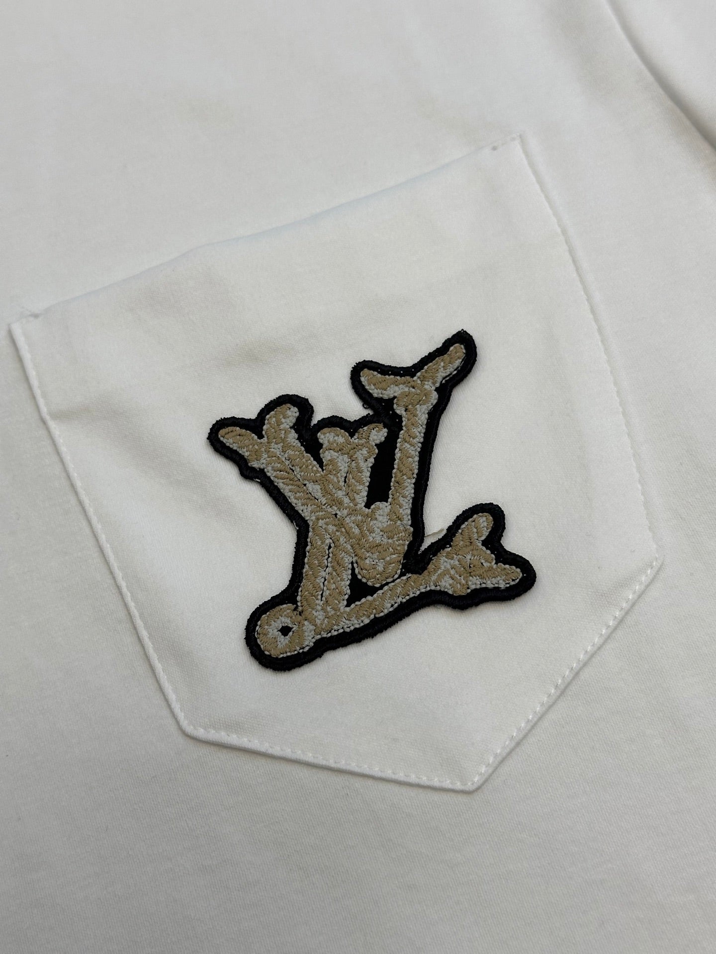 LuxluxHouse Best Quality Clothes T-shirt Louis Vuitton