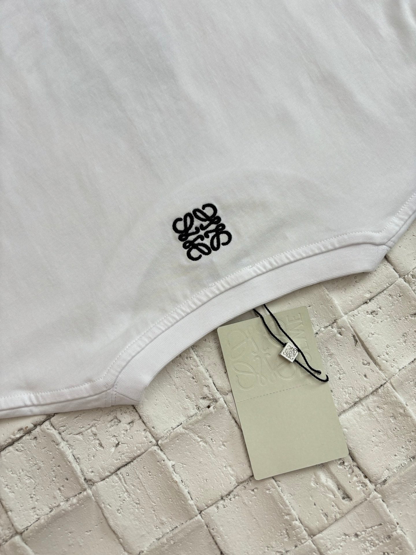 LuxluxHouse Best Quality Clothes T-shirt Loewe