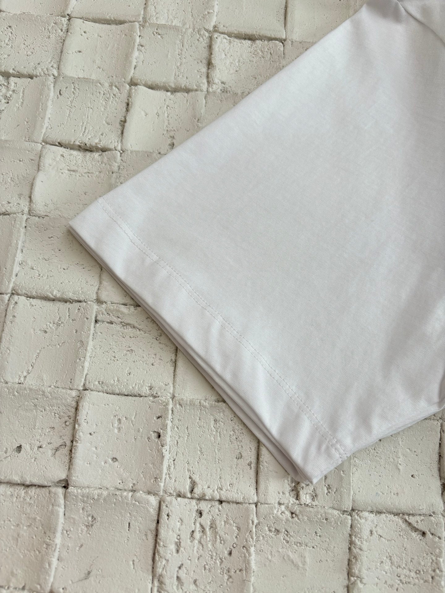 LuxluxHouse Best Quality Clothes T-shirt Loewe