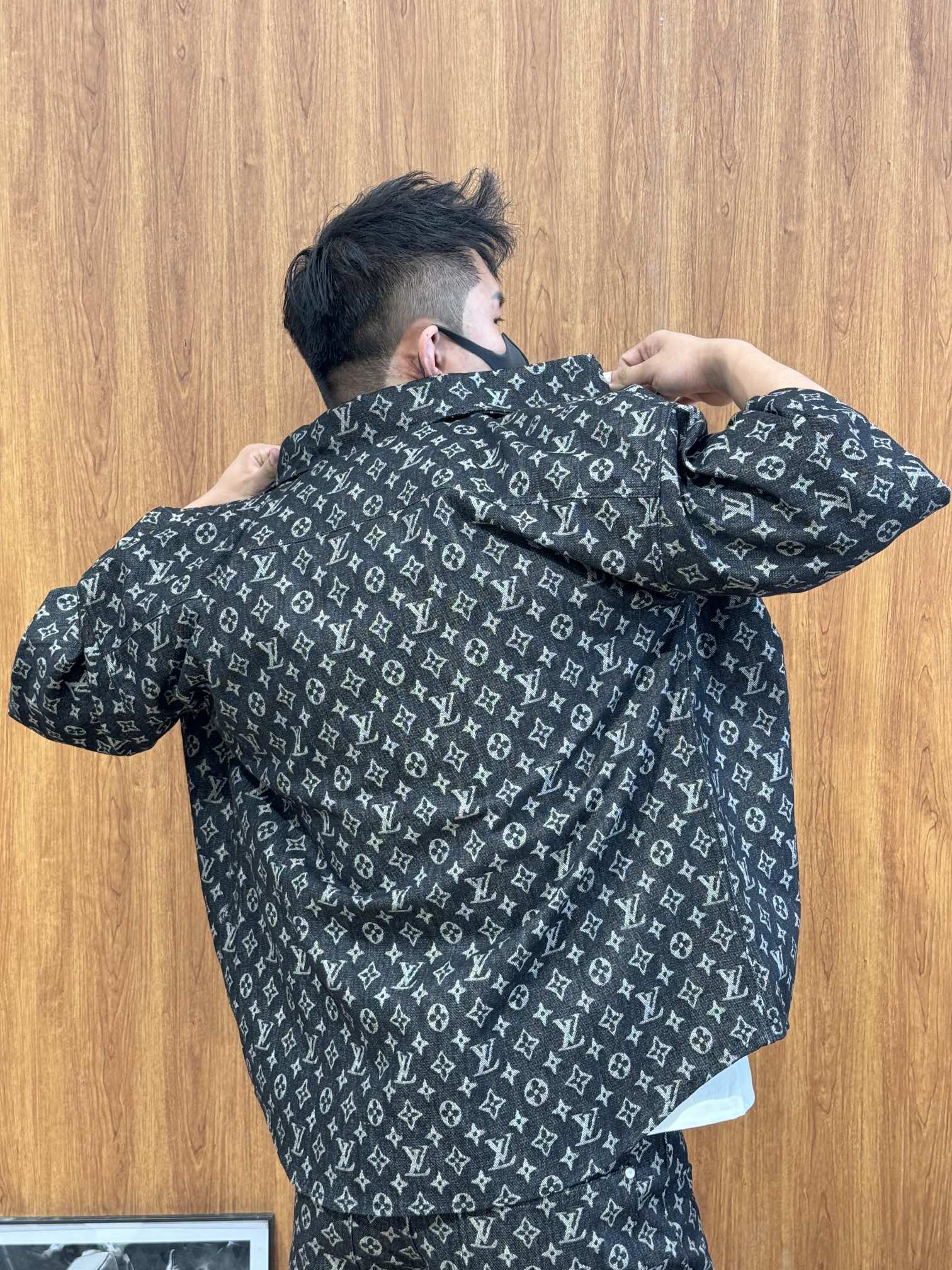 LuxluxHouse Best Quality Clothes Shirts&Polo Louis Vuitton