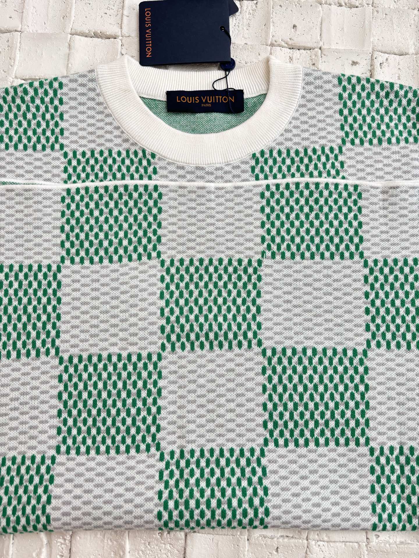 LuxluxHouse Best Quality Clothes T-shirt Louis Vuitton