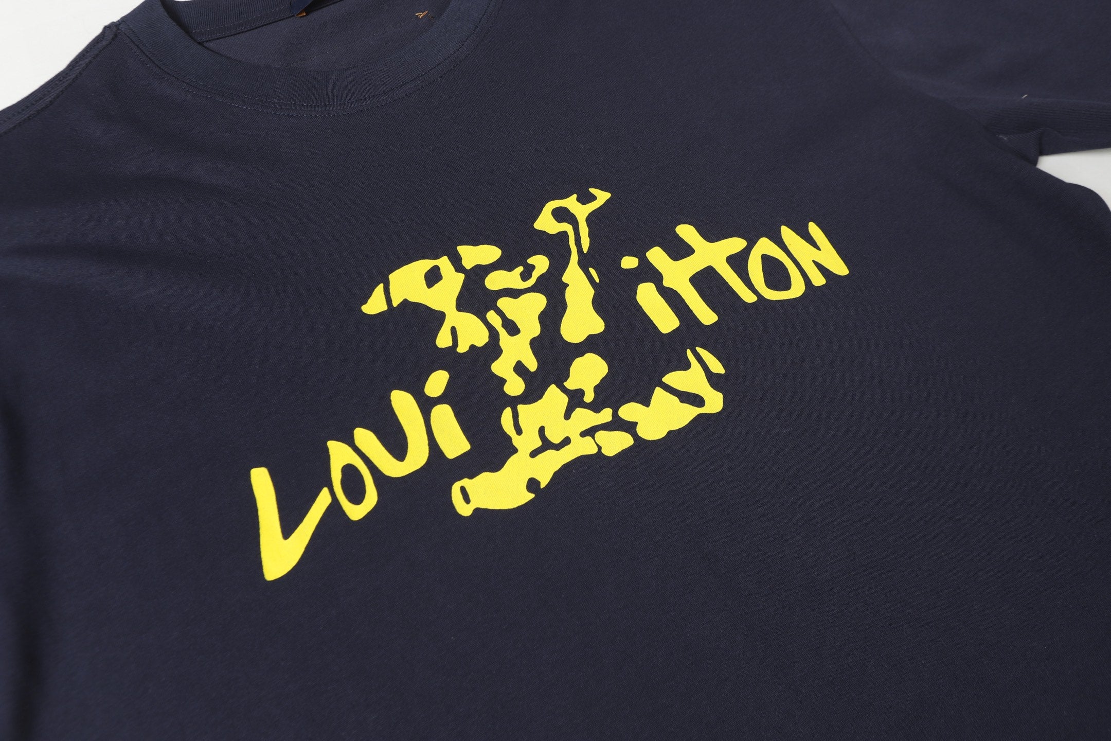 LuxluxHouse Best Quality Clothes T-shirt Louis Vuitton