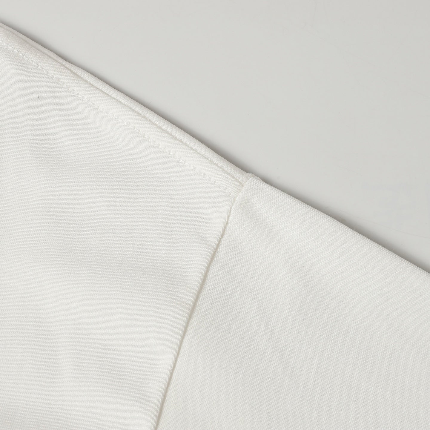 LuxluxHouse Best Quality Clothes T-shirt Prada