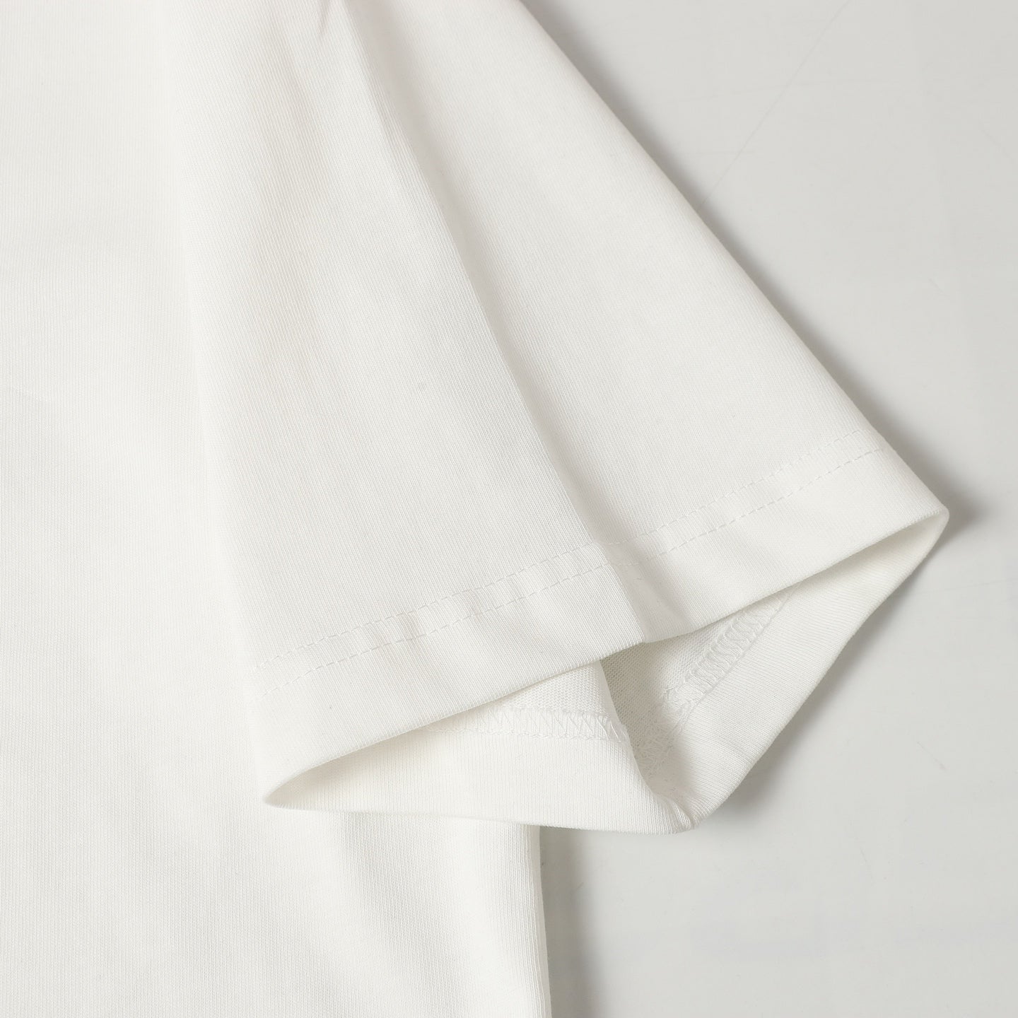 LuxluxHouse Best Quality Clothes T-shirt Prada