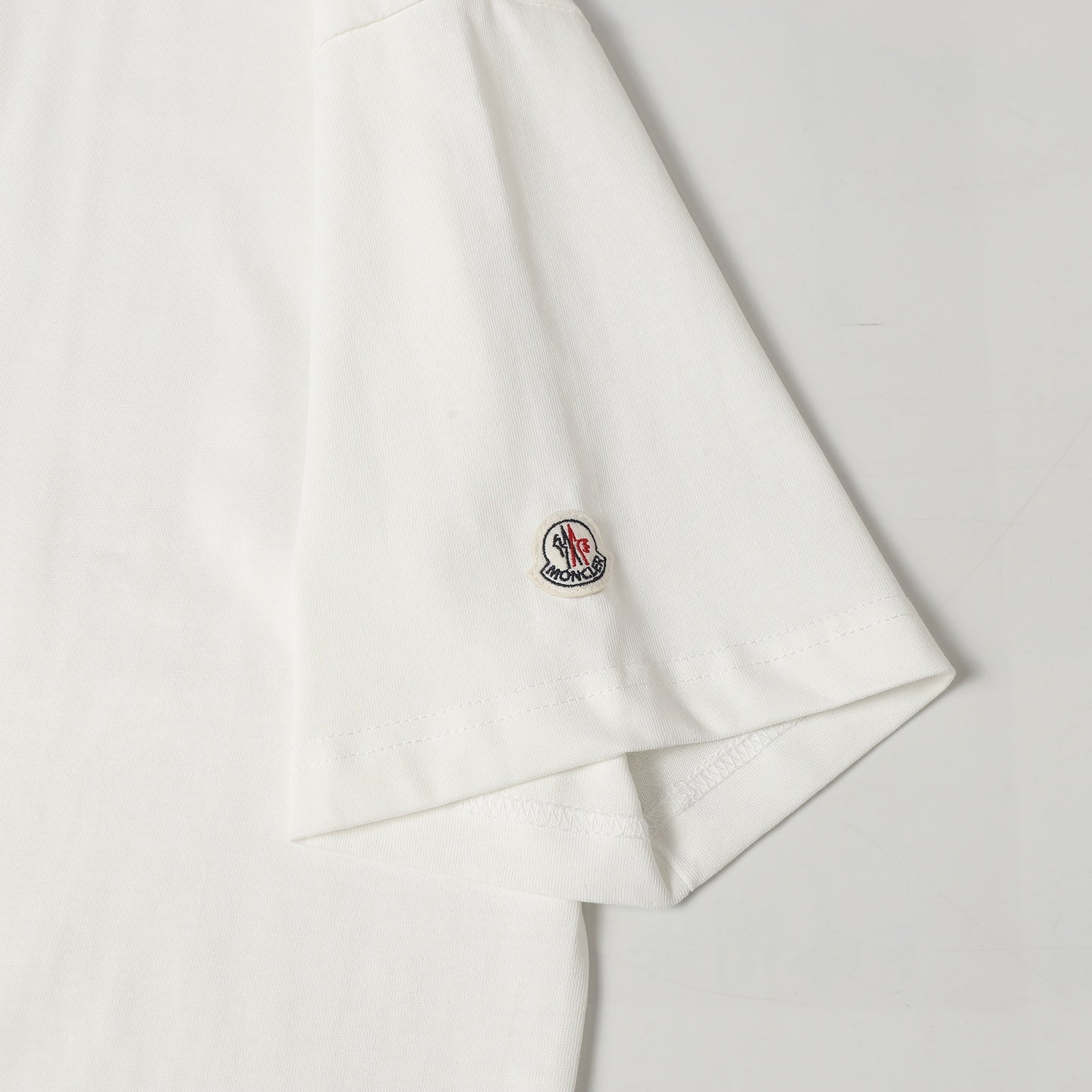 LuxluxHouse Best Quality Clothes T-shirt Moncler