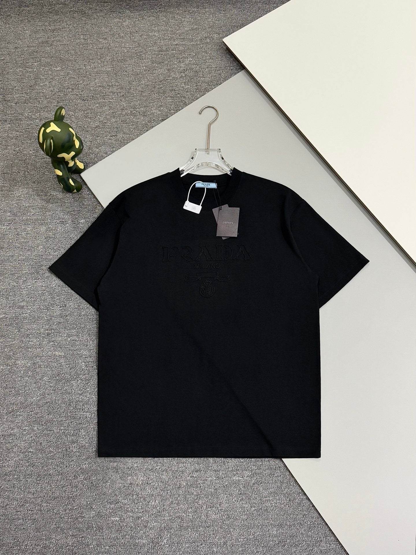 LuxluxHouse Best Quality Clothes T-shirt Prada