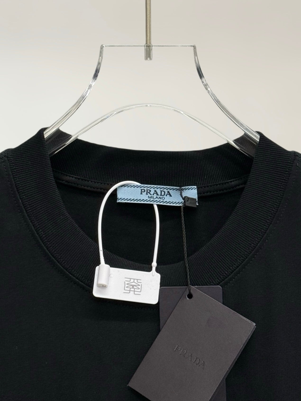 LuxluxHouse Best Quality Clothes T-shirt Prada