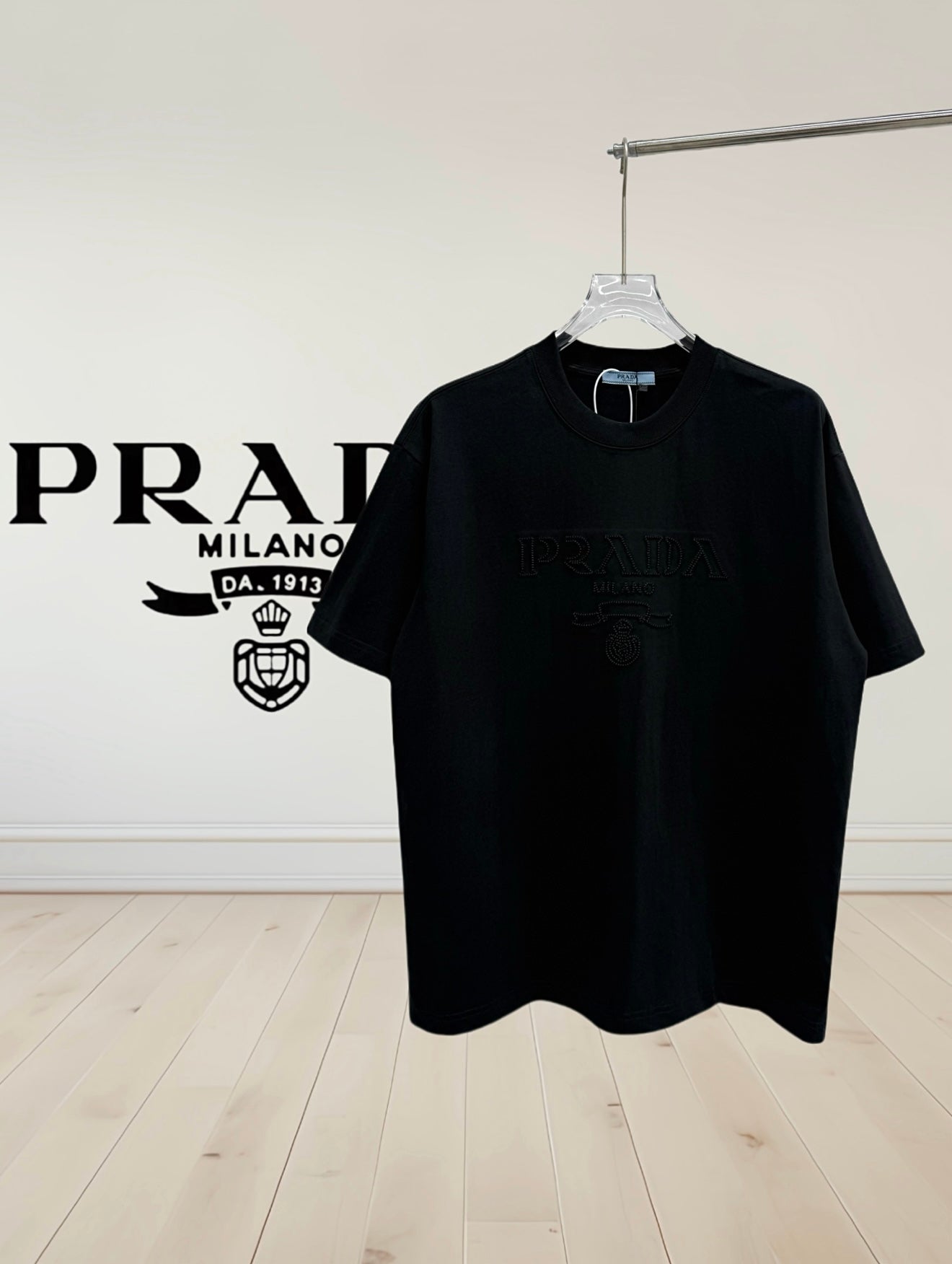 LuxluxHouse Best Quality Clothes T-shirt Prada