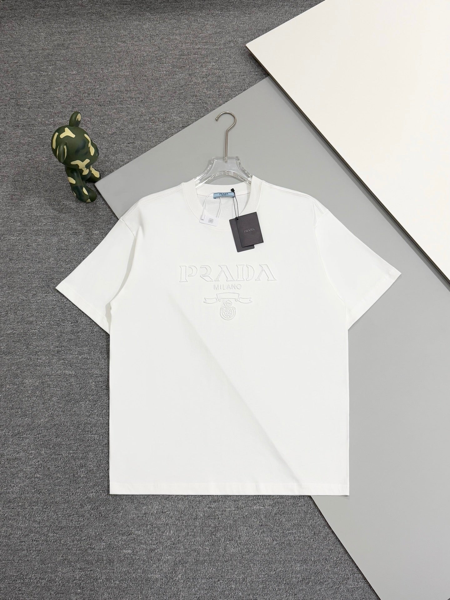 LuxluxHouse Best Quality Clothes T-shirt Prada