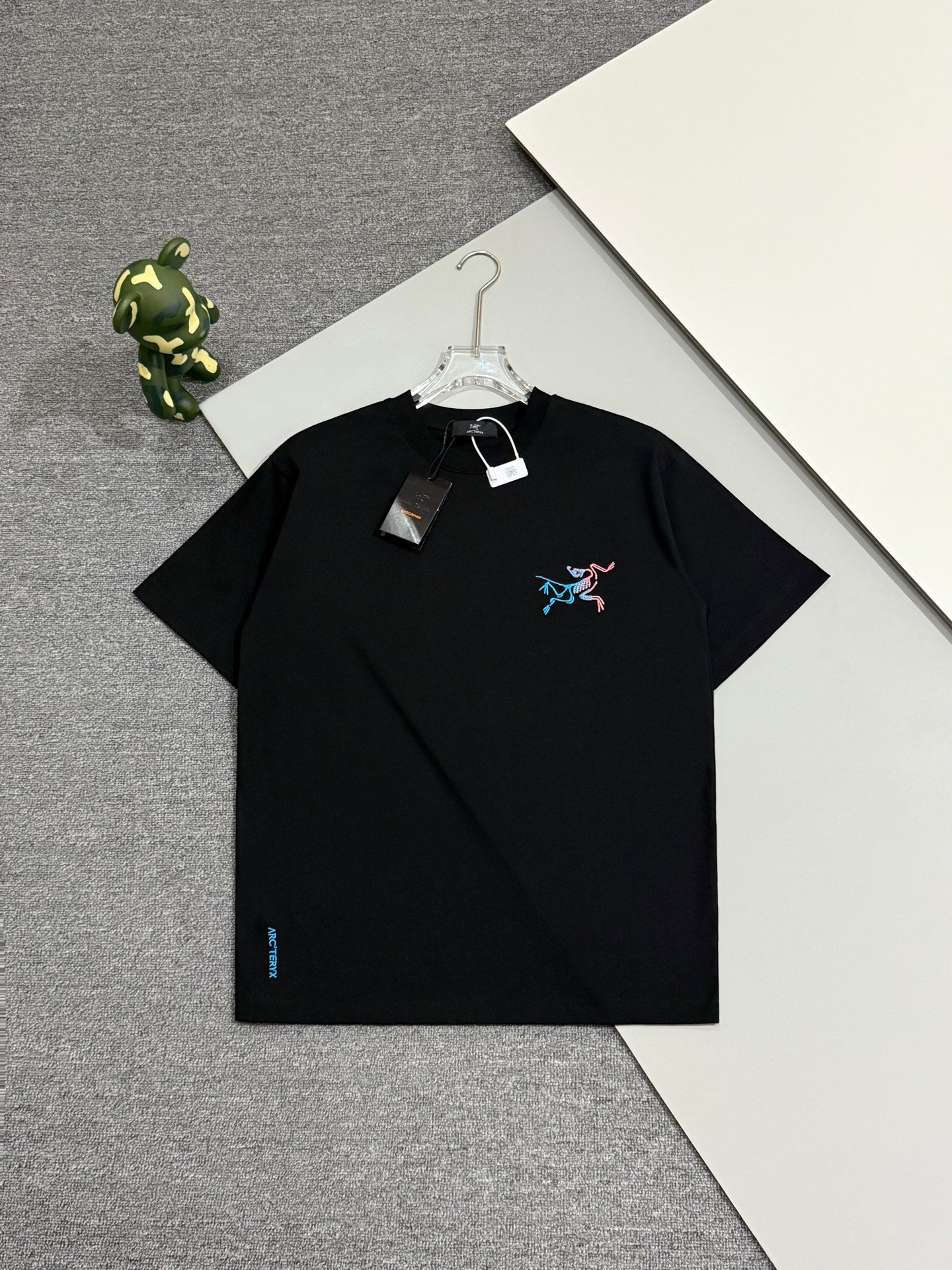LuxluxHouse Best Quality Clothes T-shirt Arcteryx