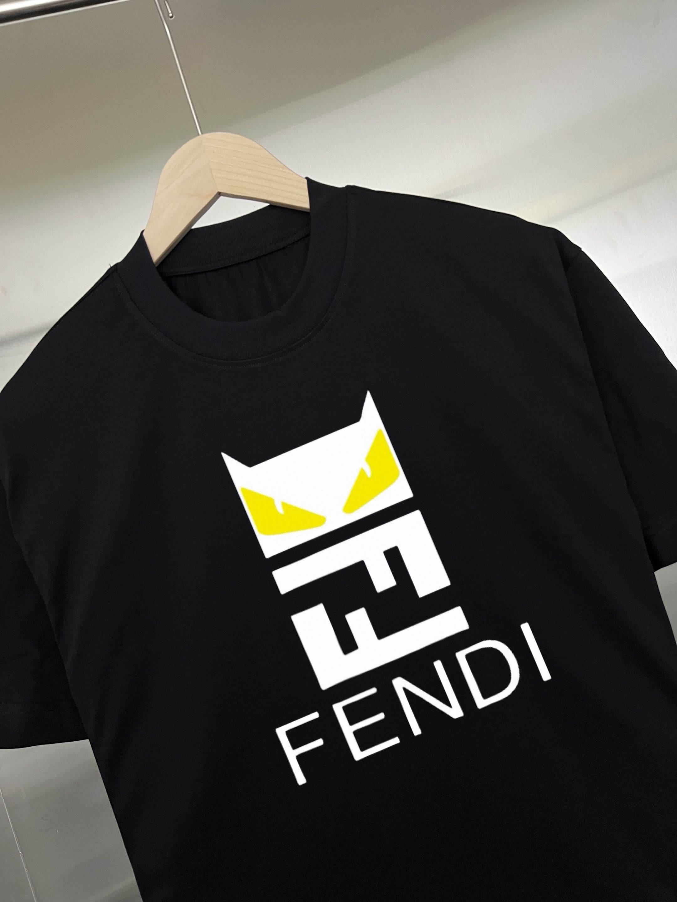 LuxluxHouse Best Quality Clothes Fendi T-shirt