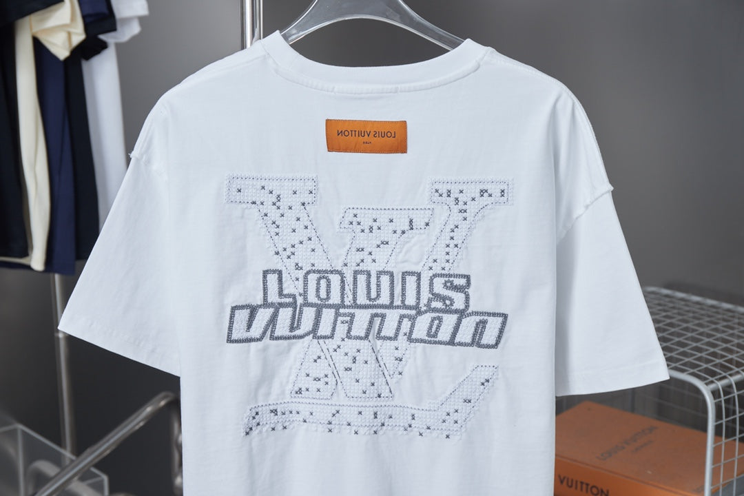 LuxluxHouse Best Quality Clothes T-shirt Louis Vuitton