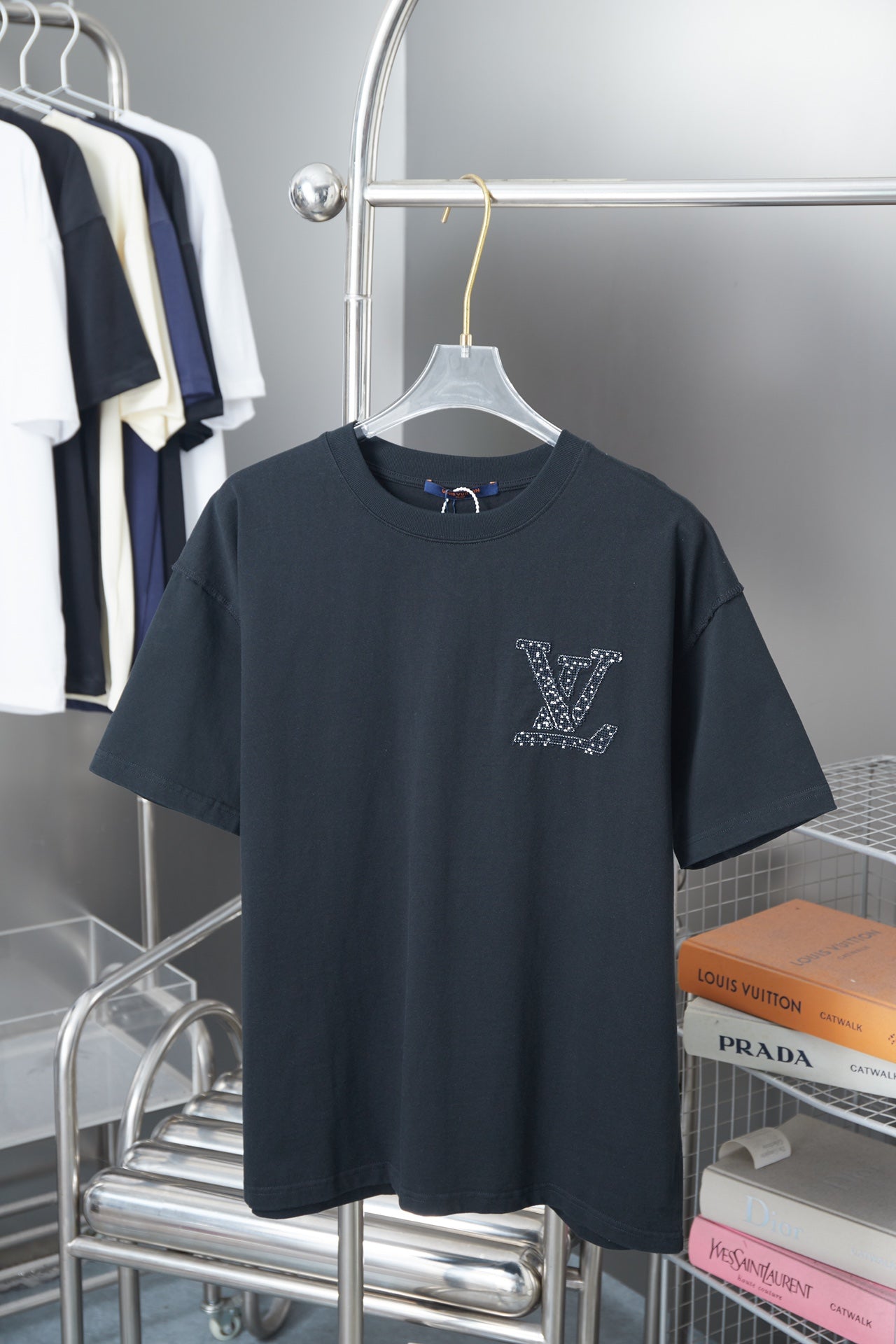 LuxluxHouse Best Quality Clothes T-shirt Louis Vuitton
