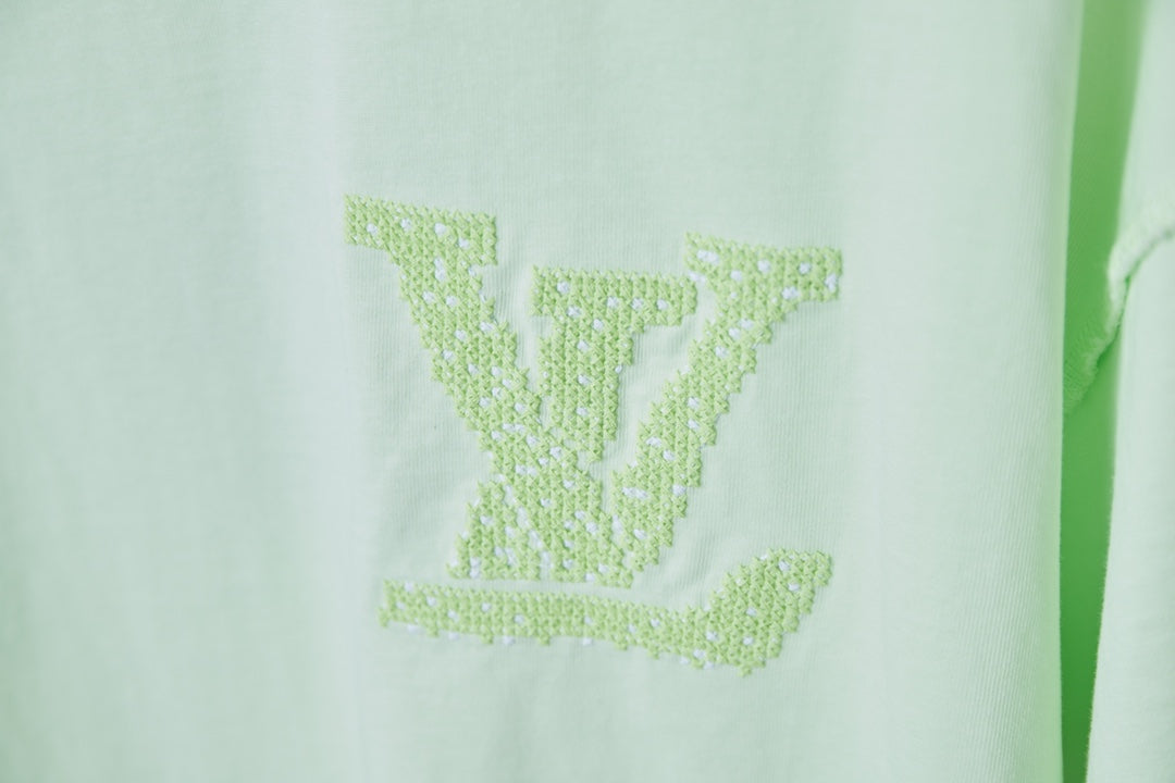 LuxluxHouse Best Quality Clothes T-shirt Louis Vuitton