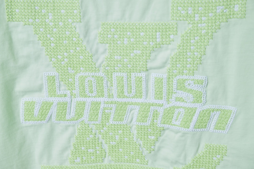 LuxluxHouse Best Quality Clothes T-shirt Louis Vuitton