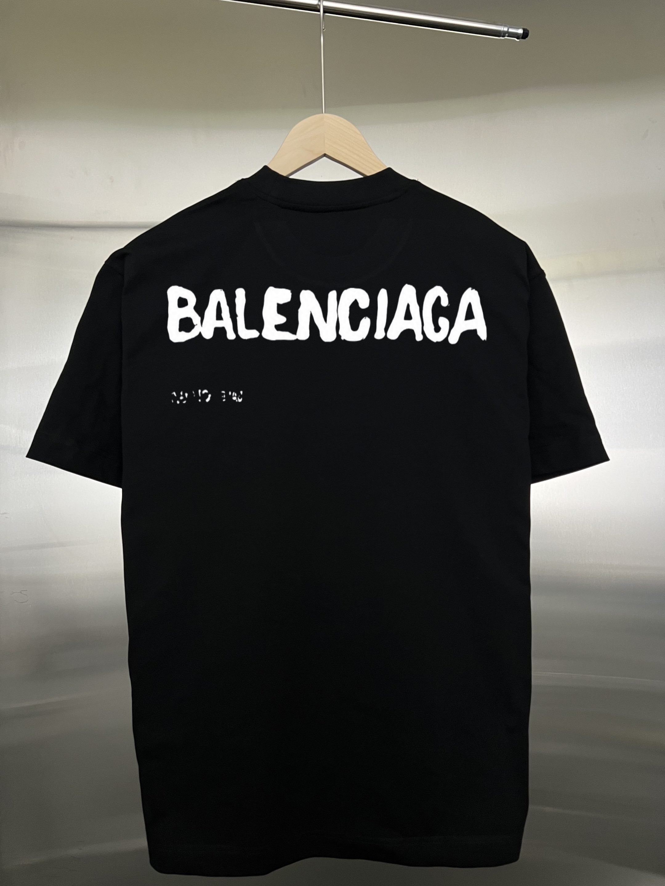 LuxluxHouse Best Quality Clothes Balenciaga T-shirt