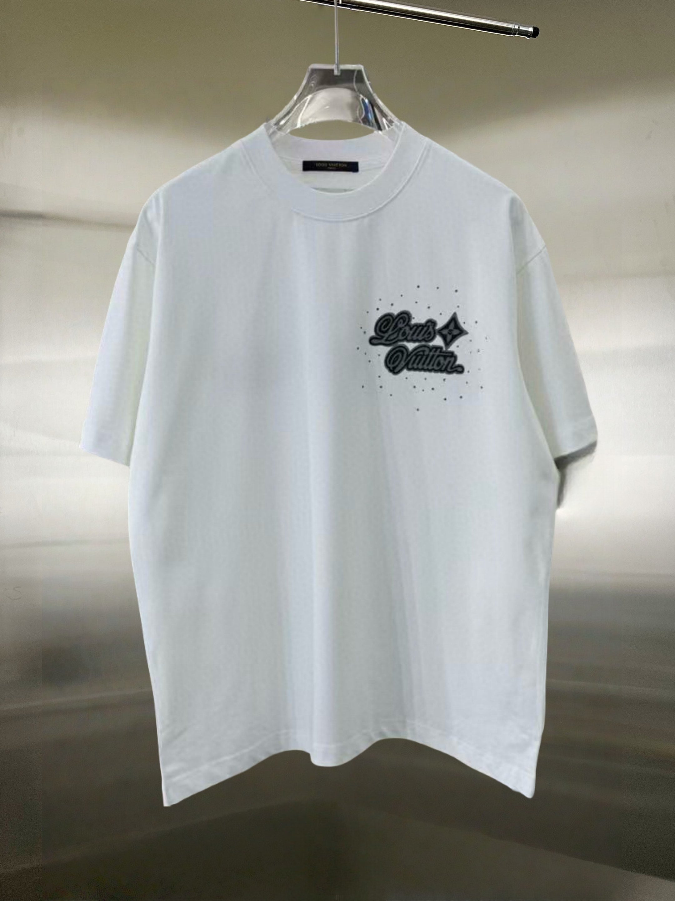 LuxluxHouse Best Quality Clothes T-shirt Louis Vuitton