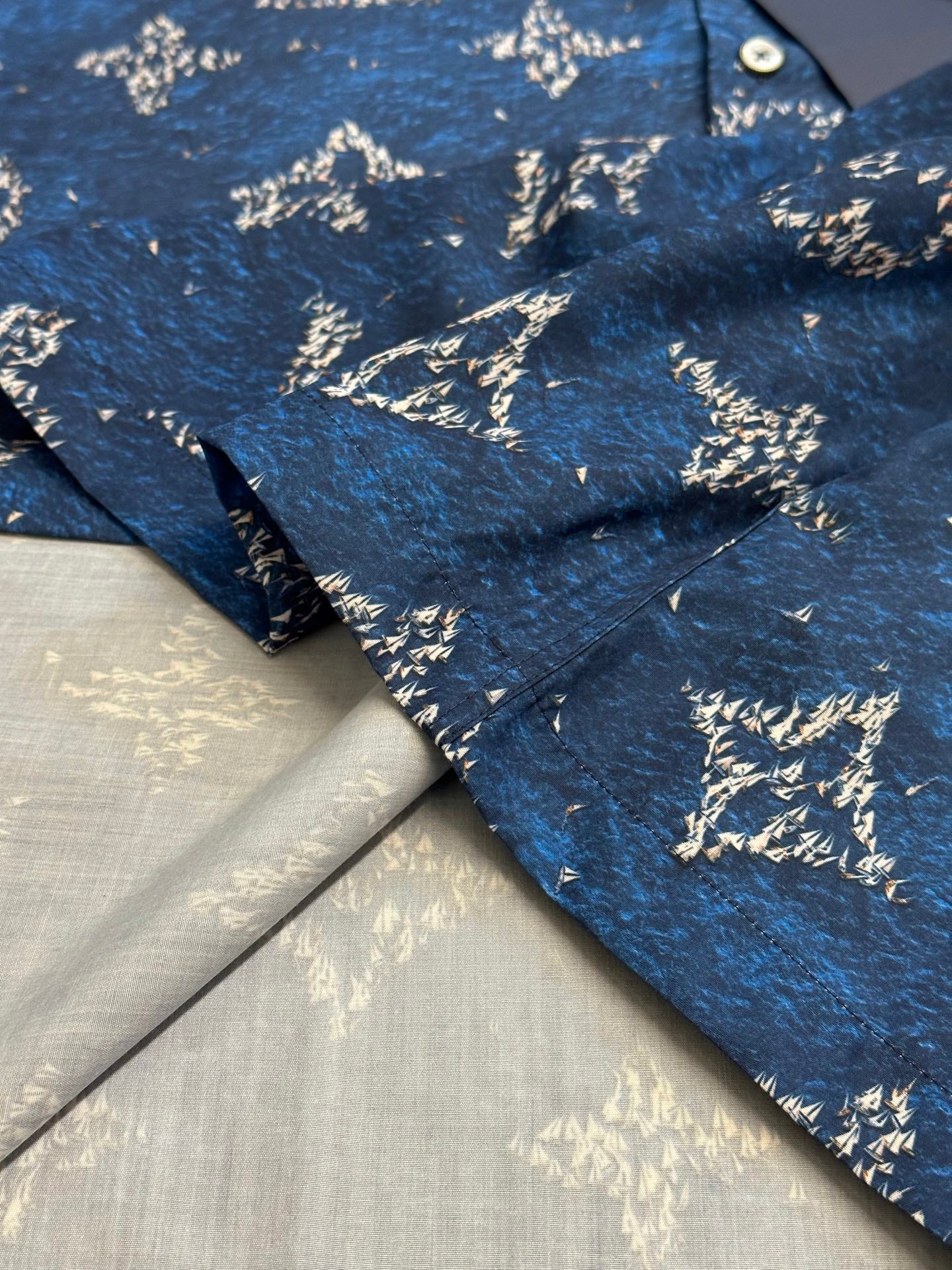 LuxluxHouse Best Quality Clothes Shirts&Polo Louis Vuitton