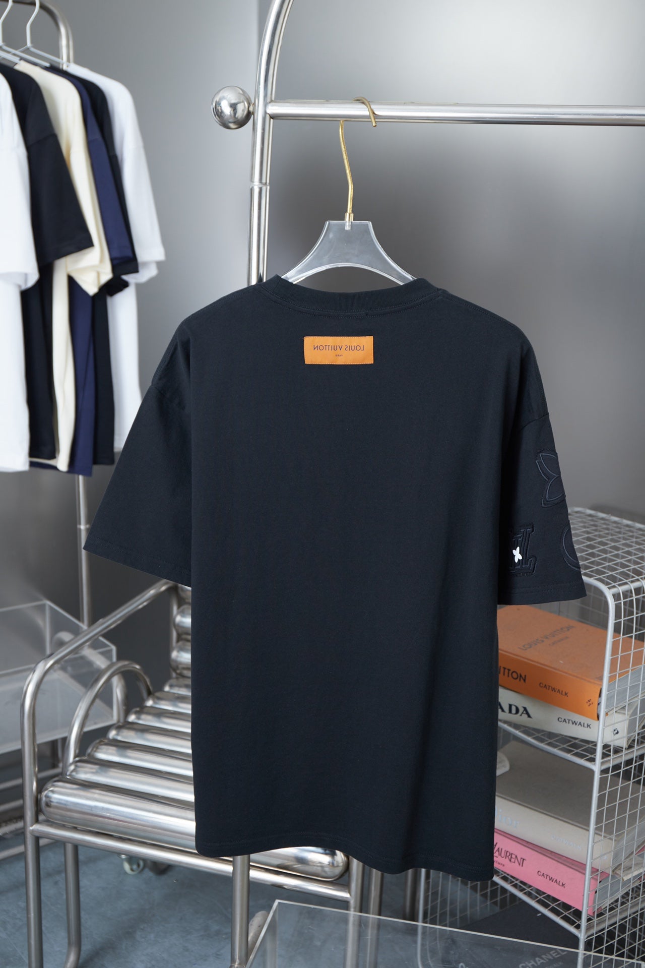 LuxluxHouse Best Quality Clothes T-shirt Louis Vuitton