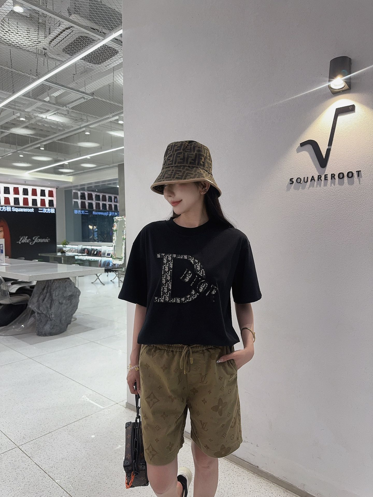 LuxluxHouse Best Quality Clothes Pants Louis Vuitton