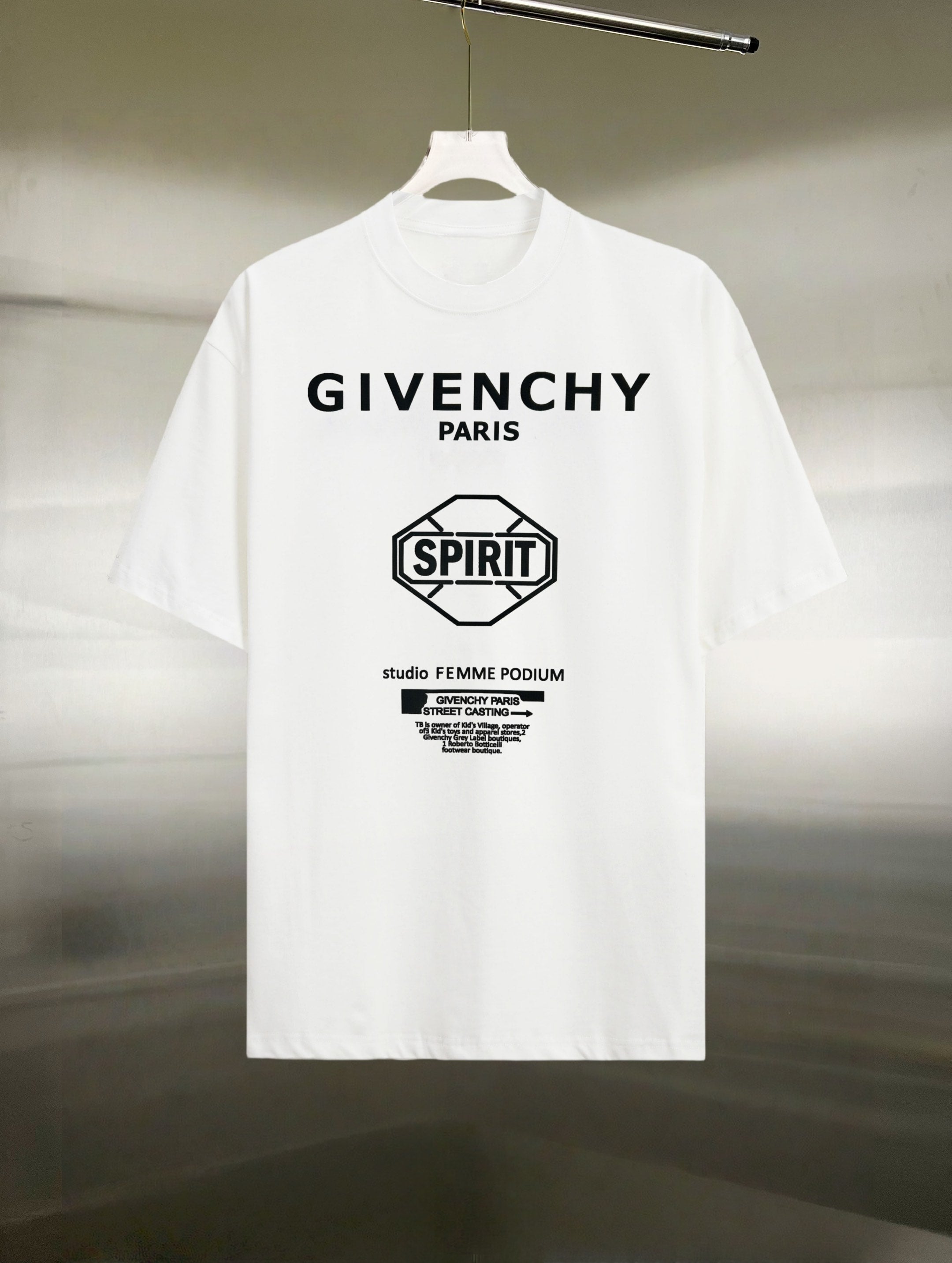 LuxluxHouse Best Quality Clothes Givenchy T-shirt