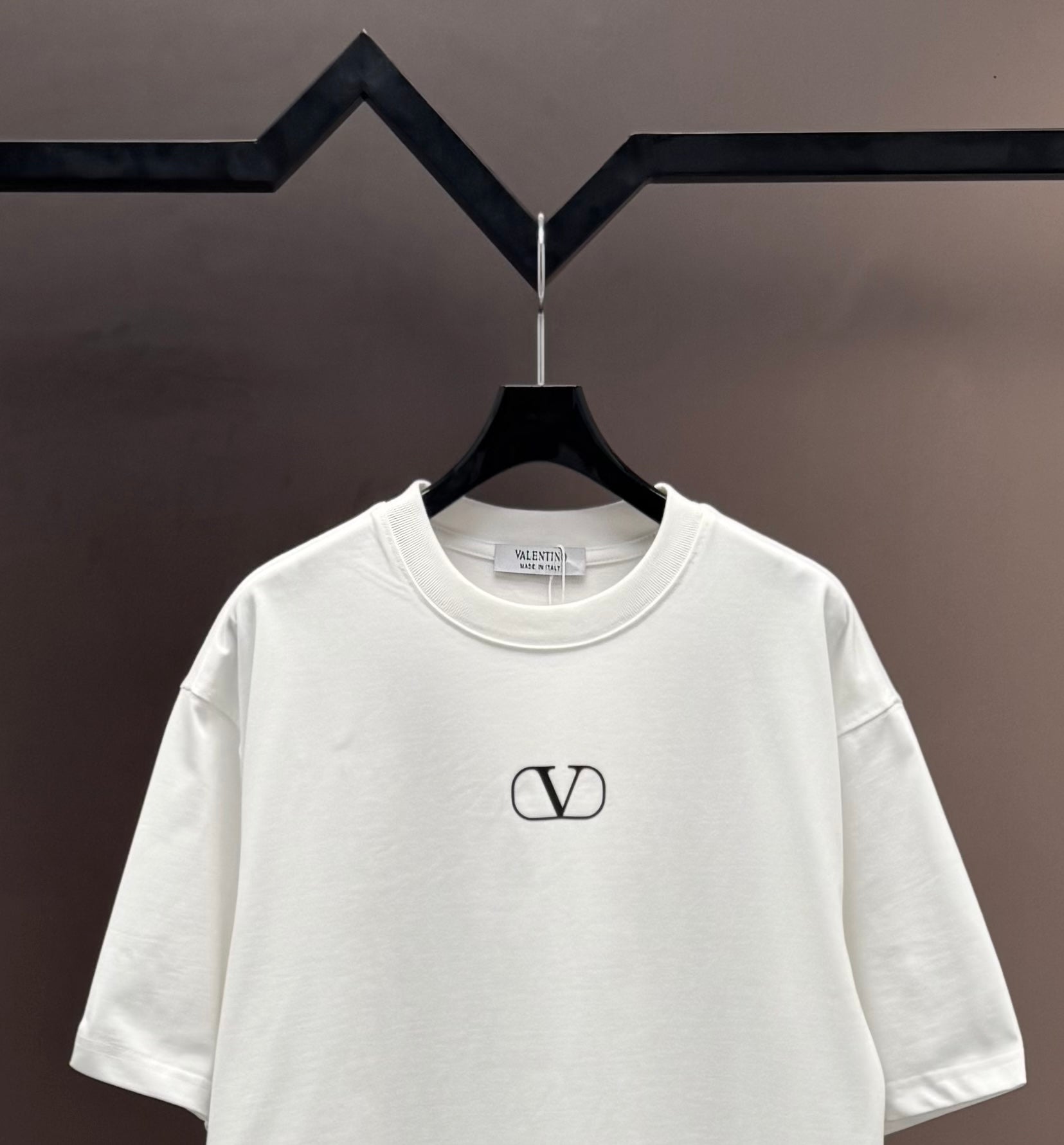 LuxluxHouse Best Quality Clothes Valentino T-shirt