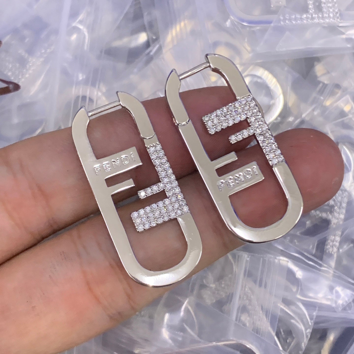 LuxluxHouse Low Price And High Quality Accessories Fendi