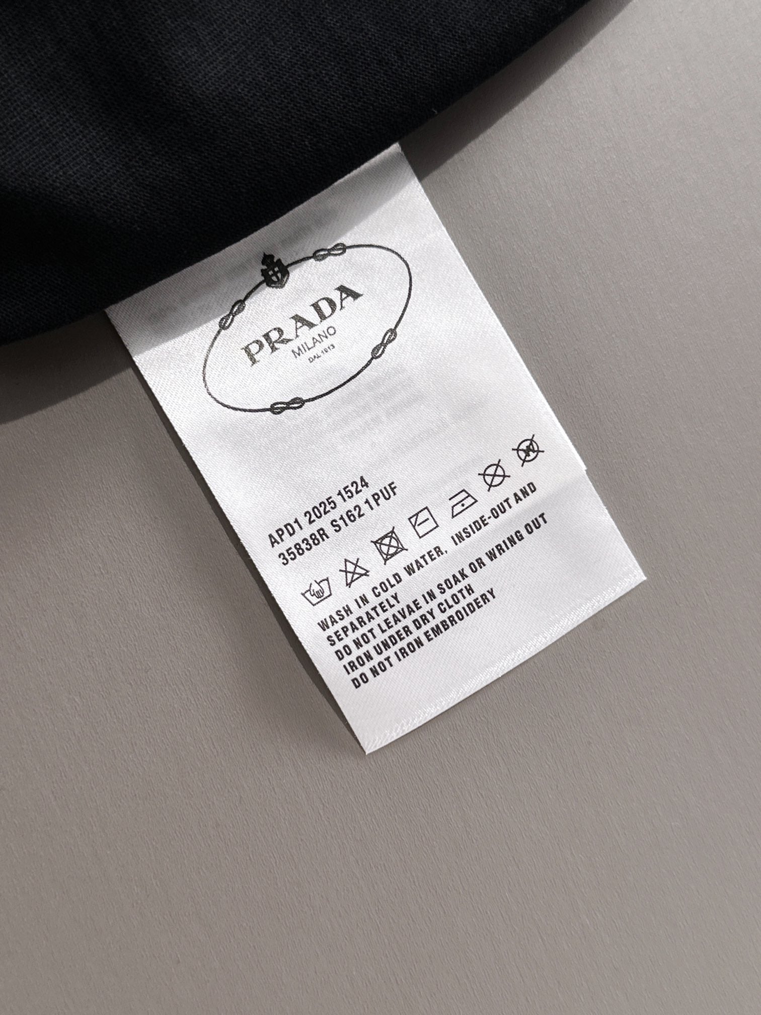 LuxluxHouse Best Quality Clothes T-shirt Prada
