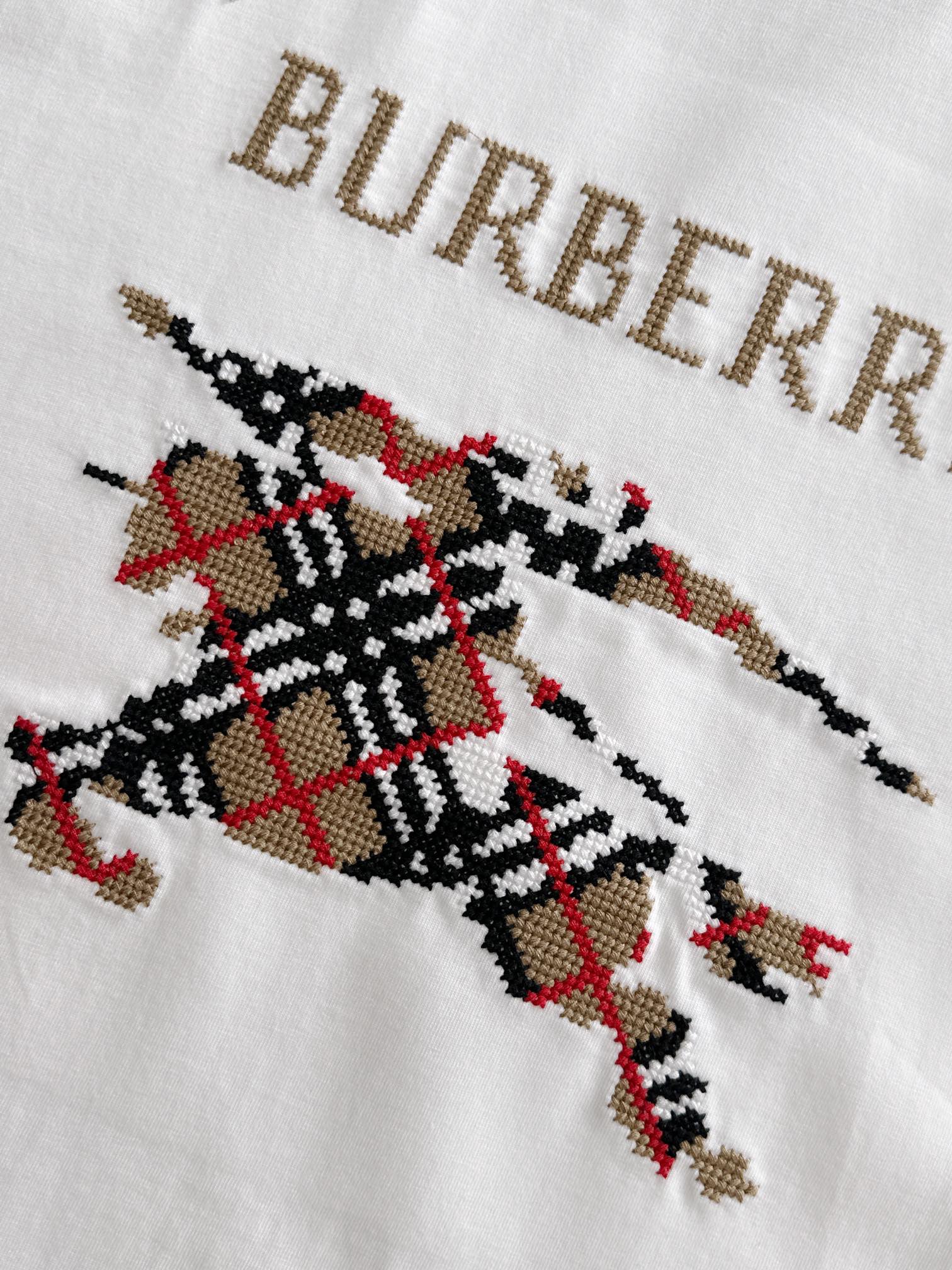 LuxluxHouse Best Quality Clothes Burberry T-shirt