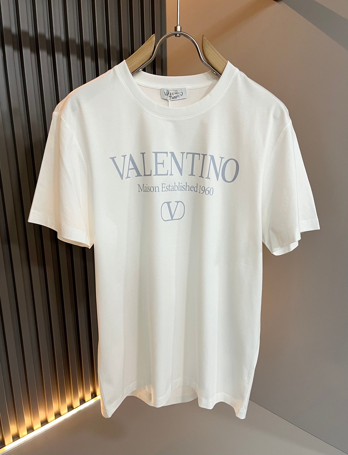 LuxluxHouse Best Quality Clothes Valentino T-shirt