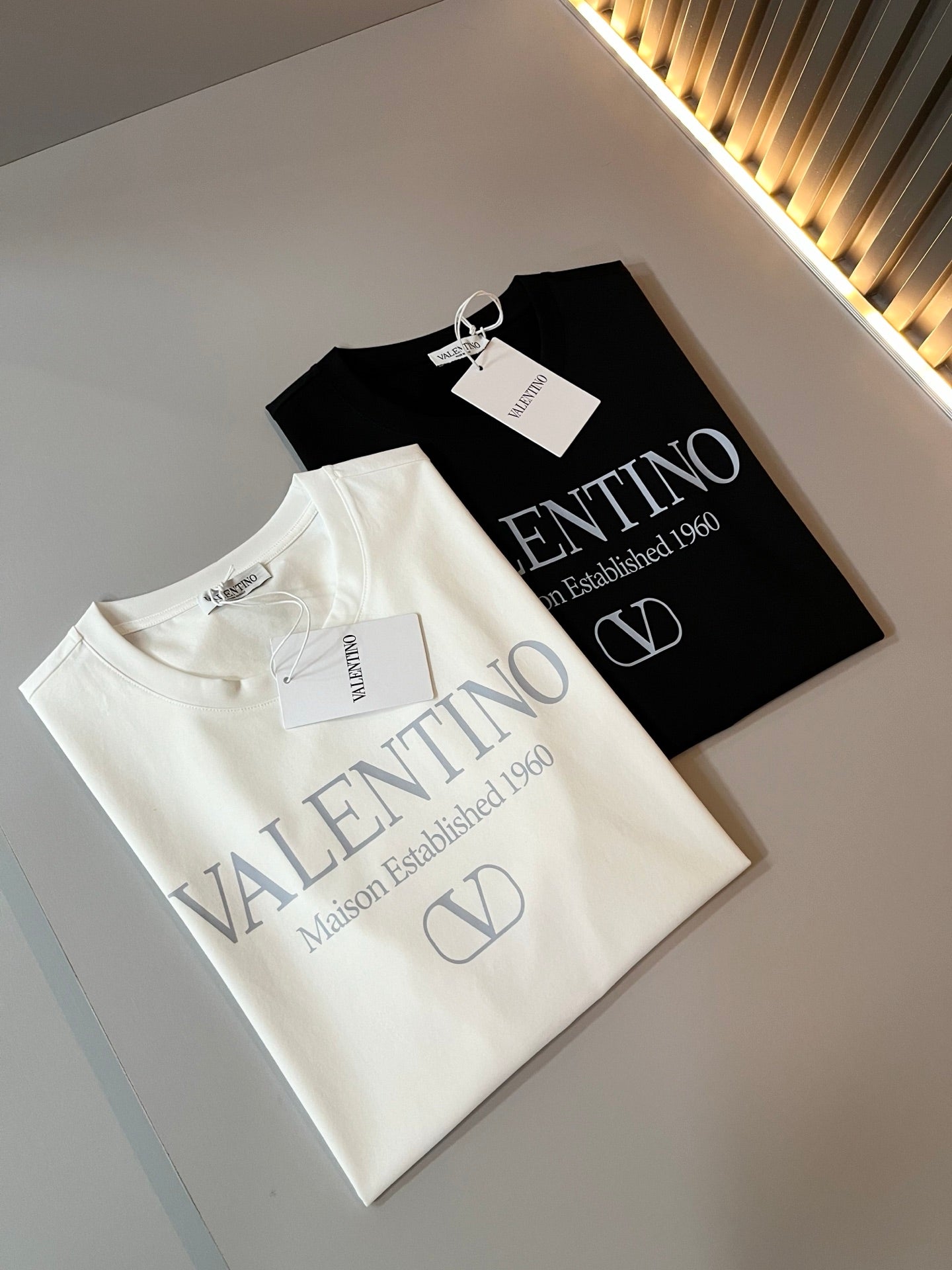 LuxluxHouse Best Quality Clothes Valentino T-shirt