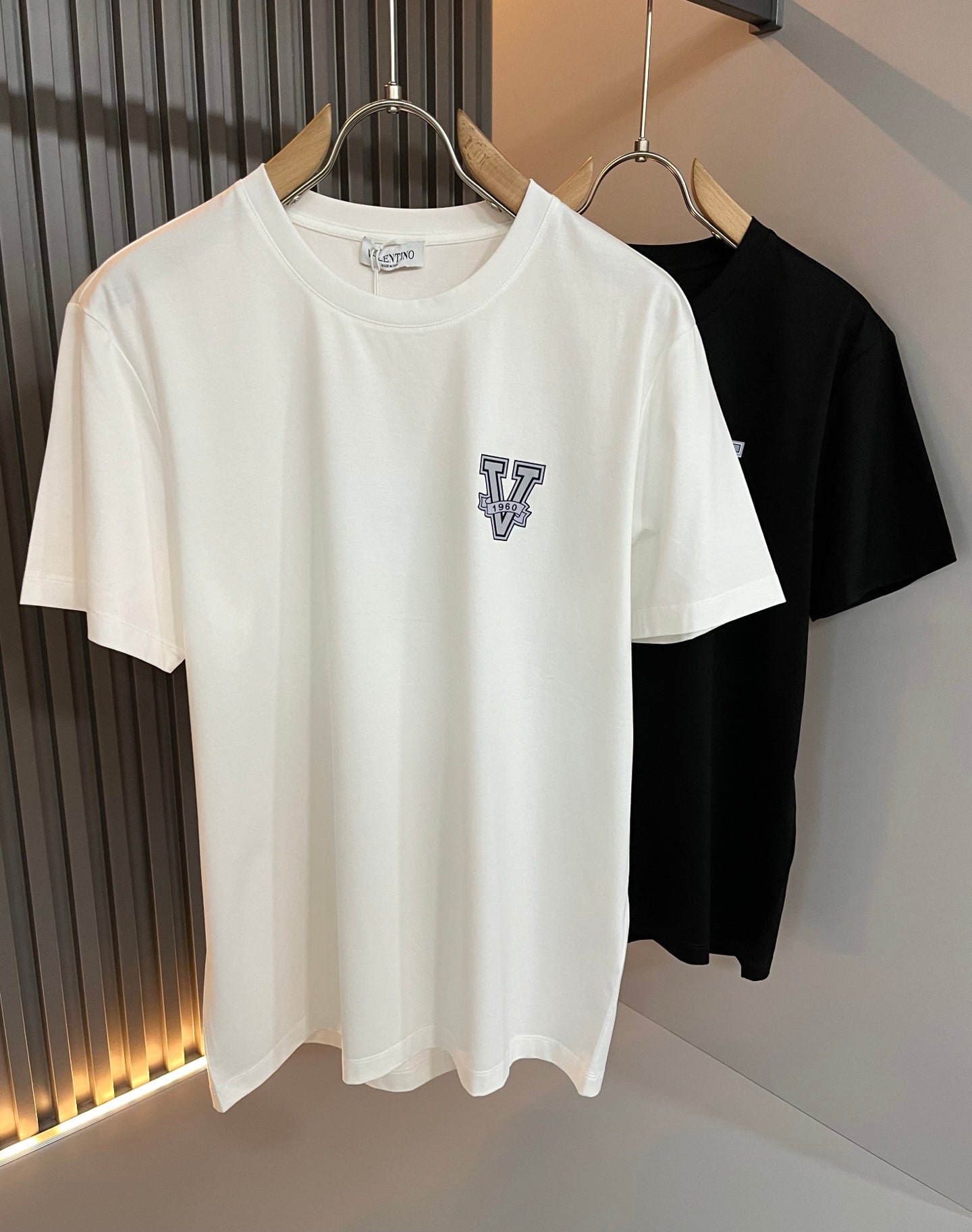 LuxluxHouse Best Quality Clothes Valentino T-shirt