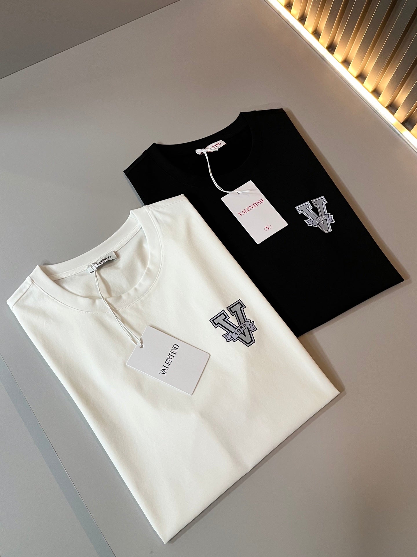 LuxluxHouse Best Quality Clothes Valentino T-shirt