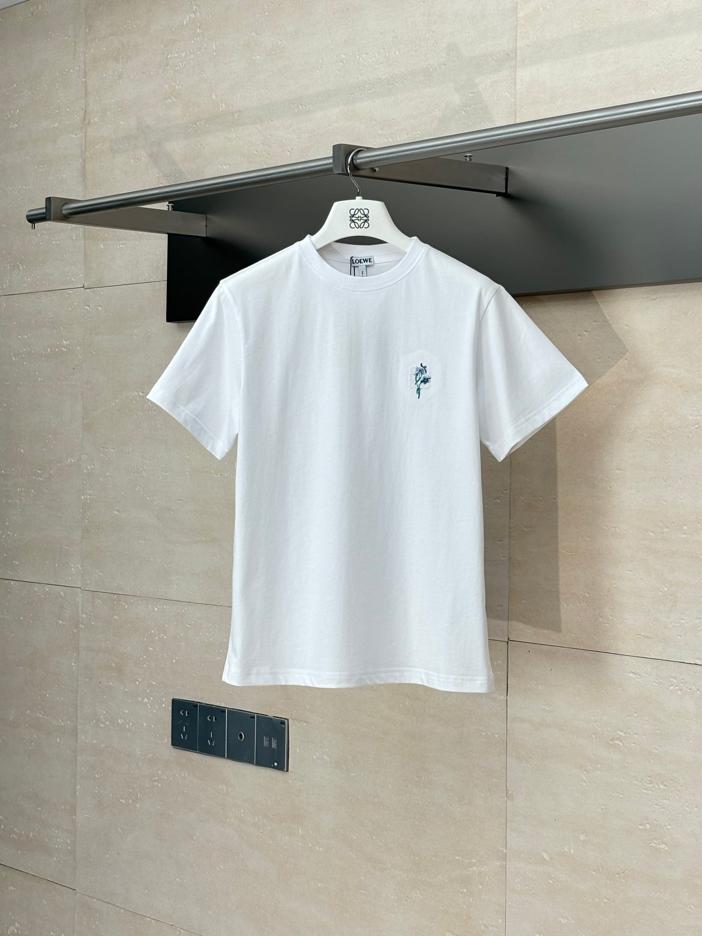 LuxluxHouse Best Quality Clothes T-shirt Loewe