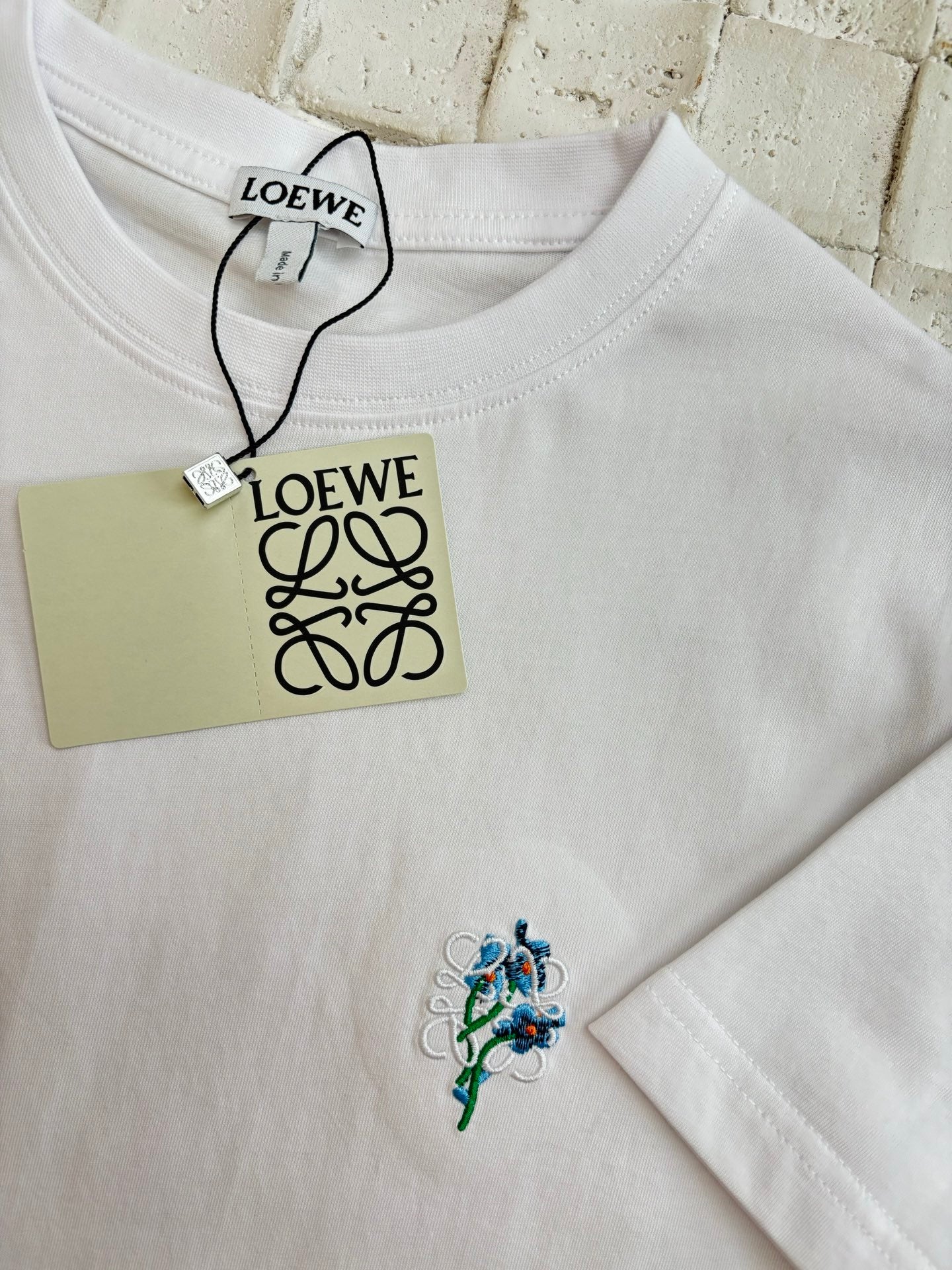 LuxluxHouse Best Quality Clothes T-shirt Loewe