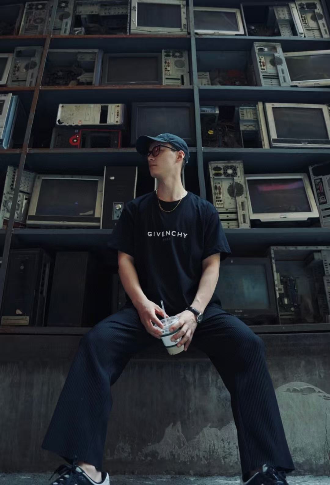 LuxluxHouse Best Quality Clothes Givenchy T-shirt