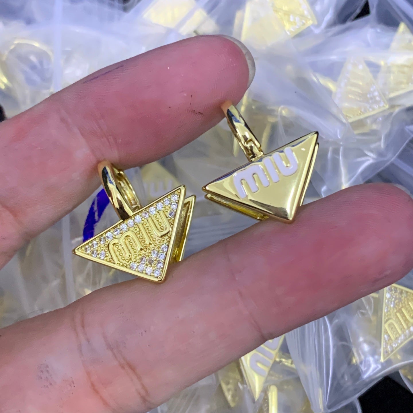 LuxluxHouse Low Price And High Quality Accessories Miu Miu