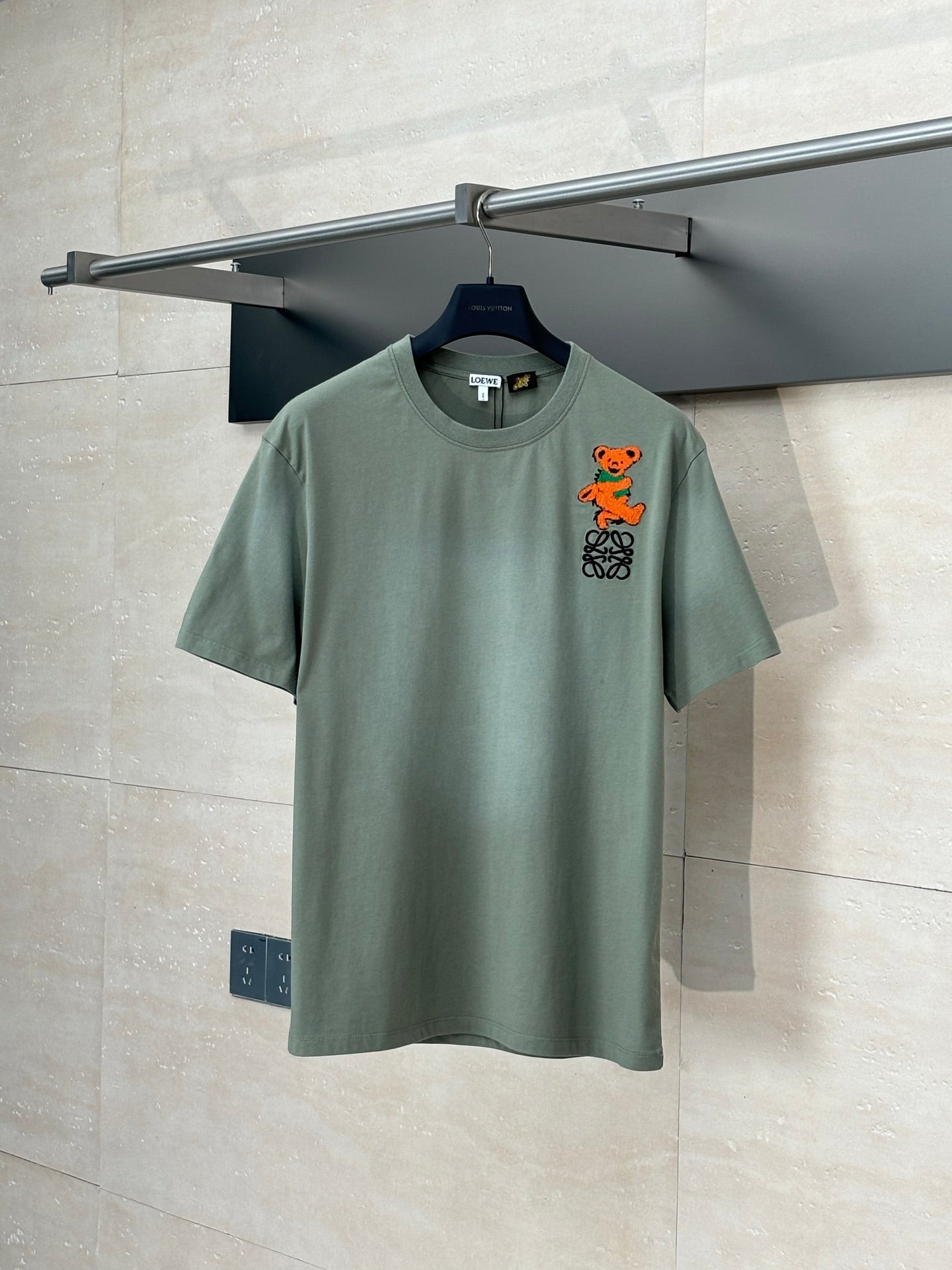 LuxluxHouse Best Quality Clothes T-shirt Loewe