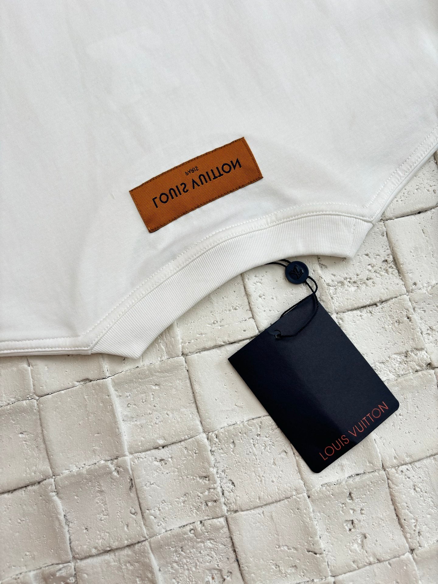 LuxluxHouse Best Quality Clothes T-shirt Louis Vuitton