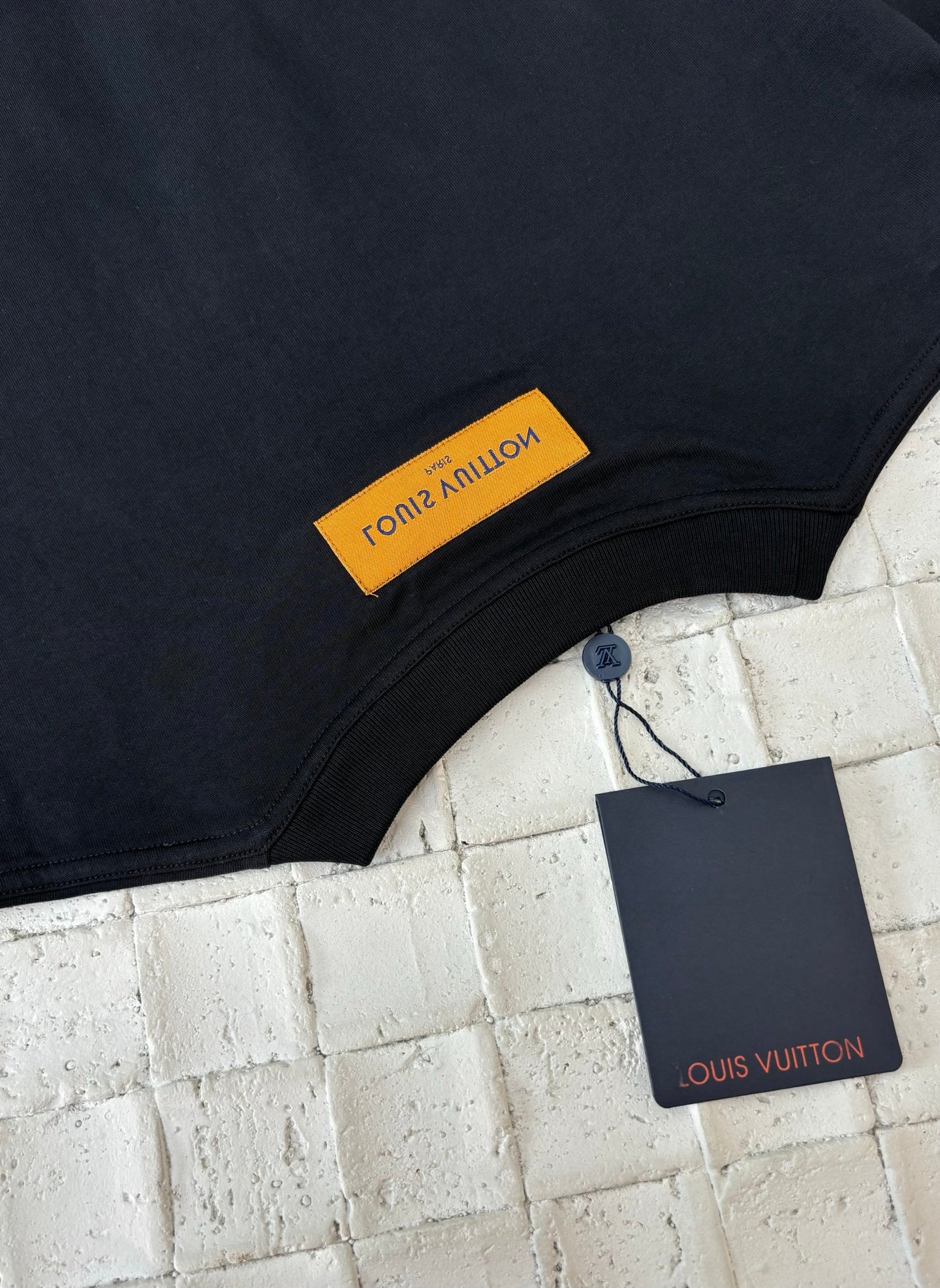 LuxluxHouse Best Quality Clothes T-shirt Louis Vuitton