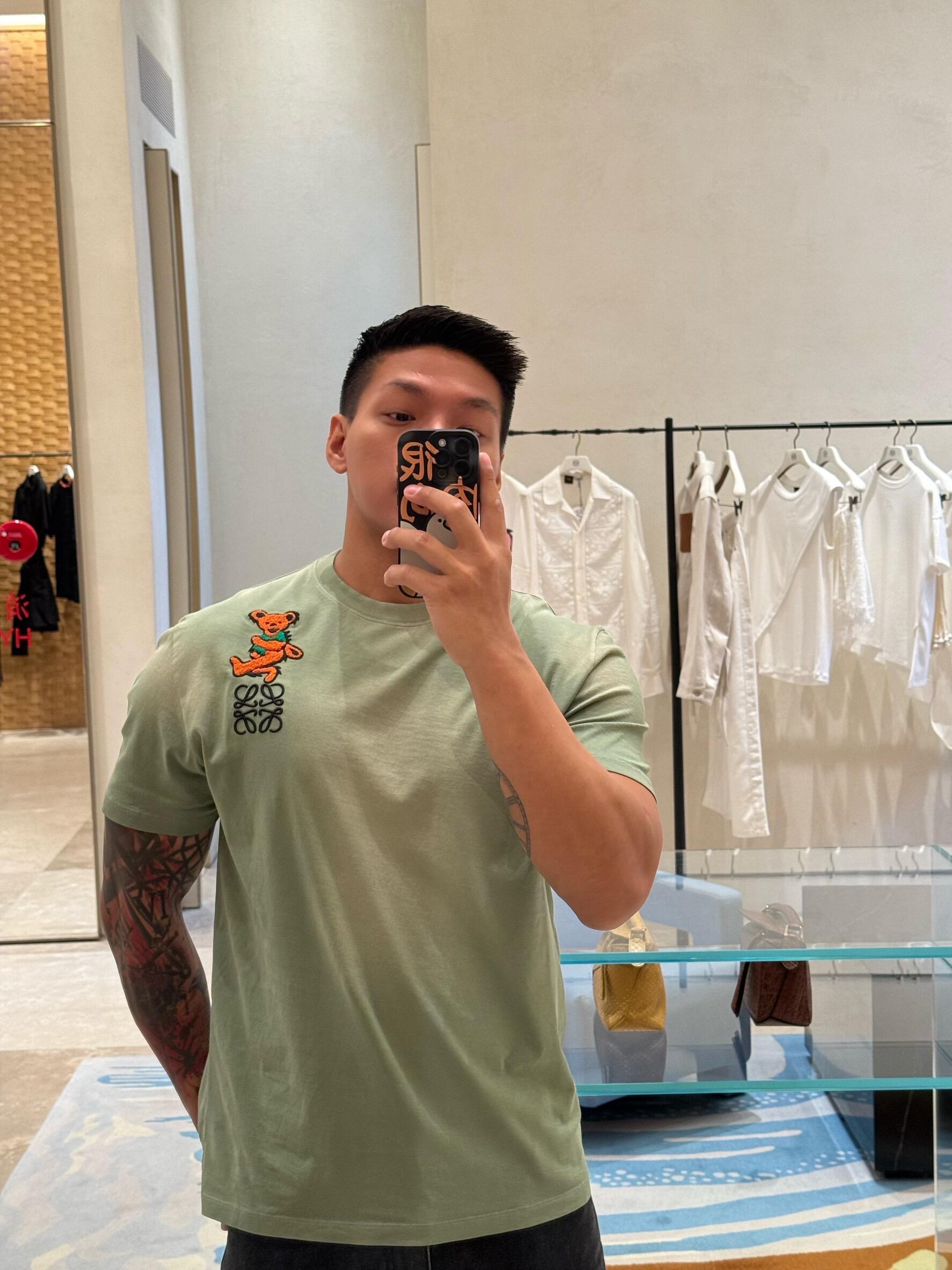 LuxluxHouse Best Quality Clothes T-shirt Loewe