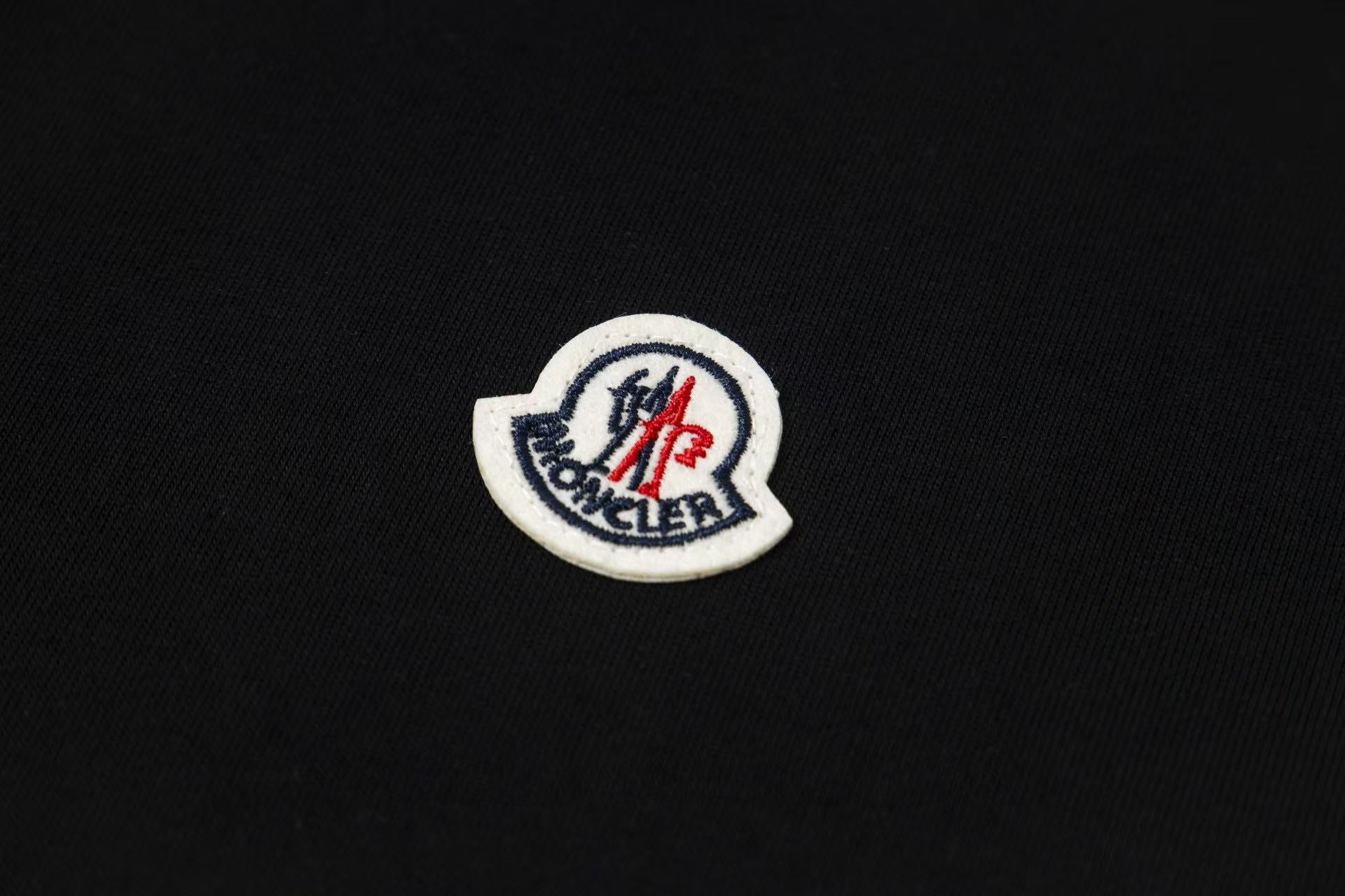 LuxluxHouse Best Quality Clothes T-shirt Moncler