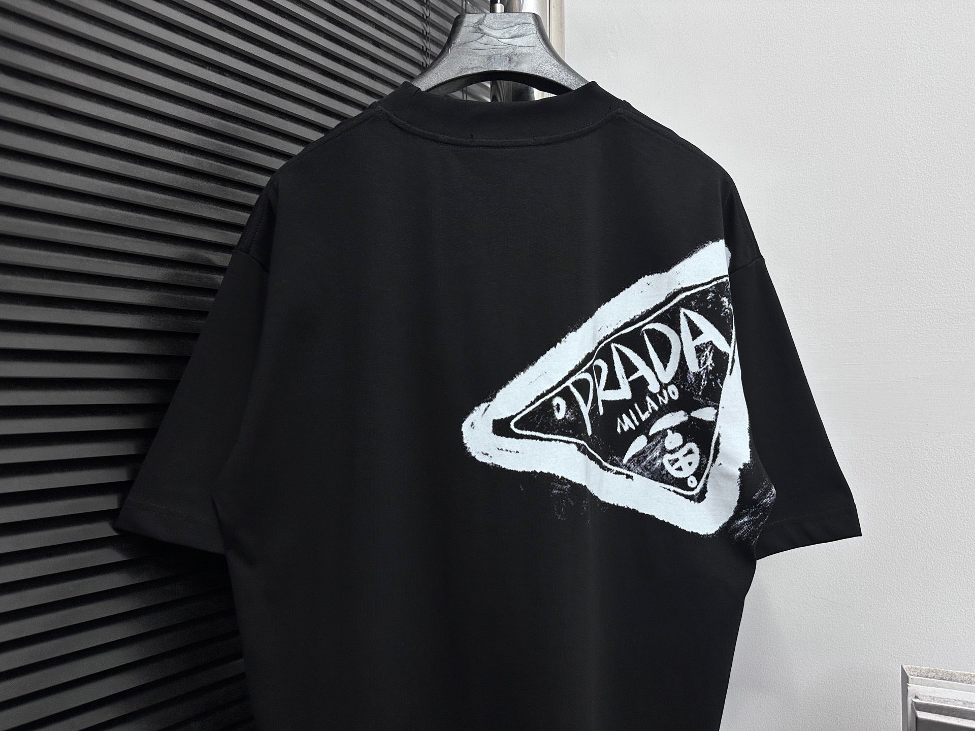 LuxluxHouse Best Quality Clothes T-shirt Prada