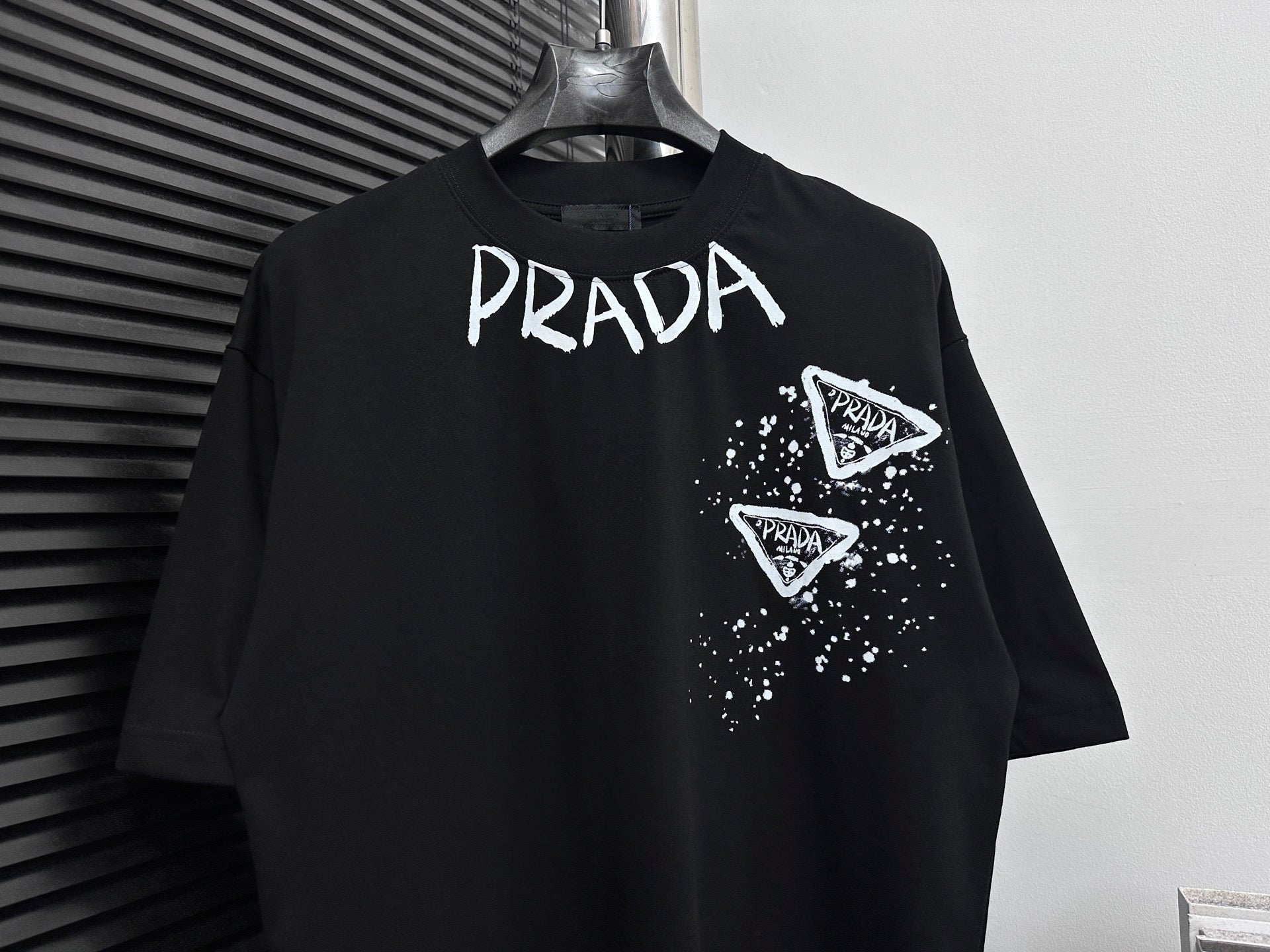 LuxluxHouse Best Quality Clothes T-shirt Prada