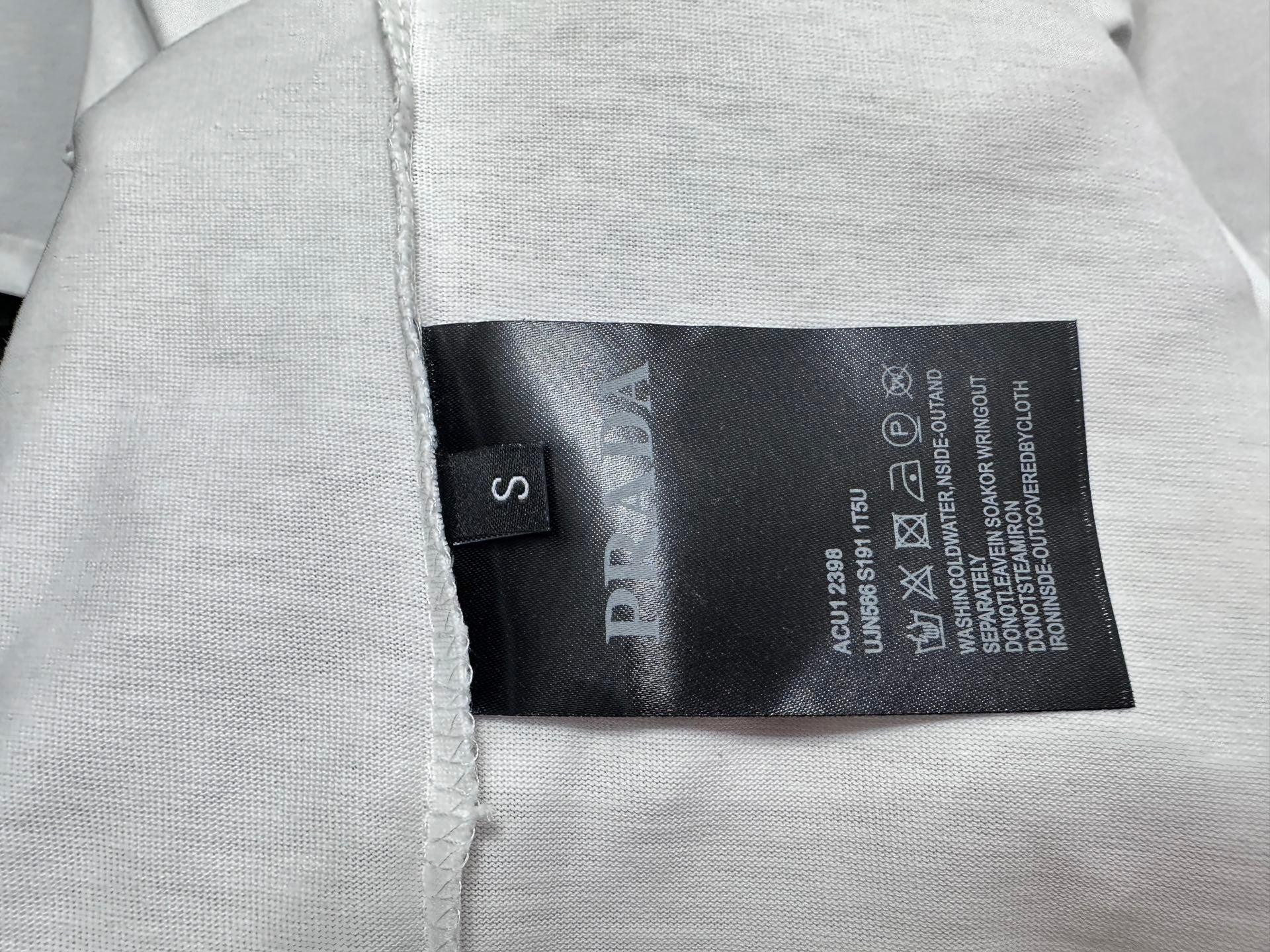 LuxluxHouse Best Quality Clothes T-shirt Prada
