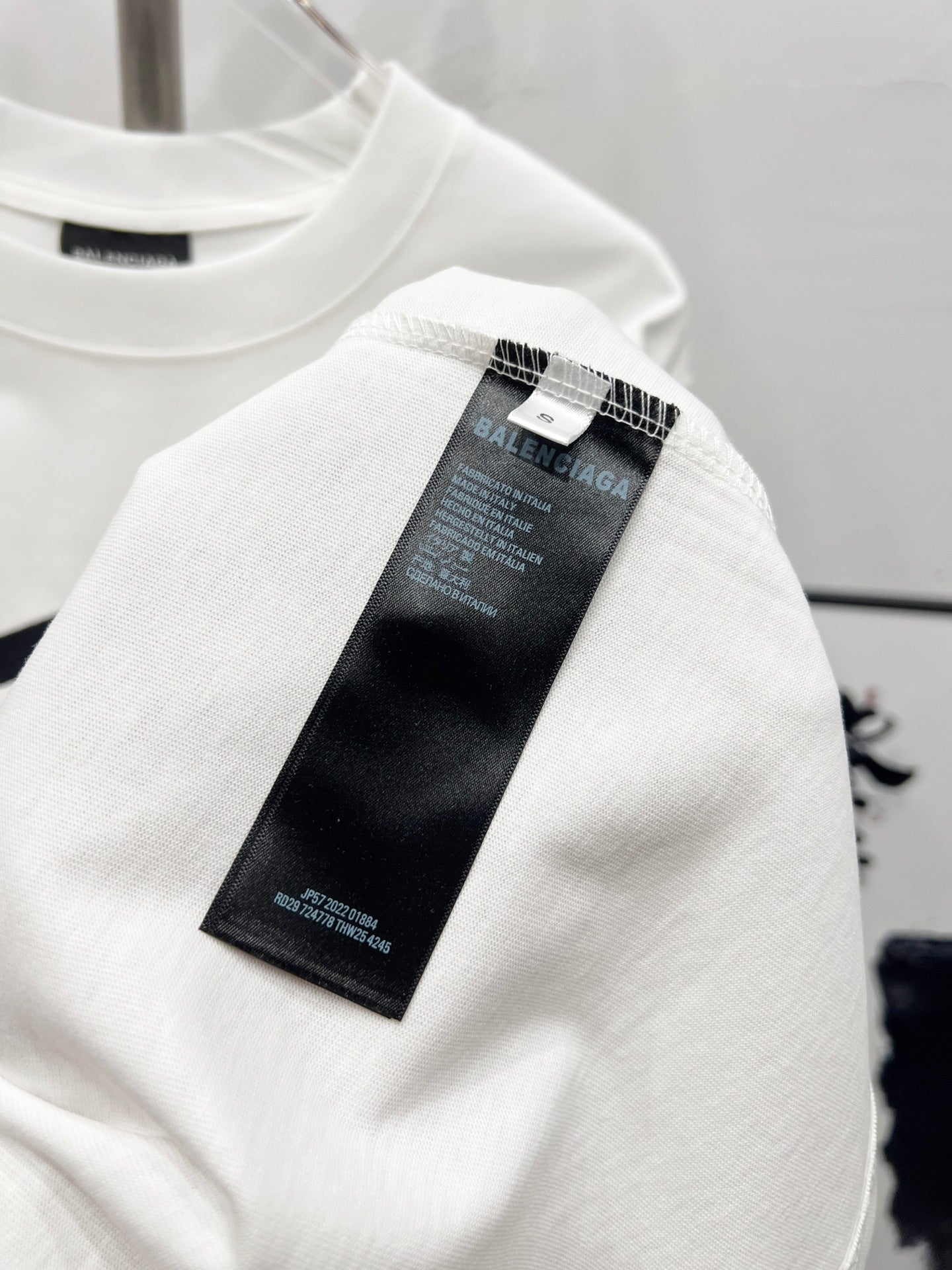 LuxluxHouse Best Quality Clothes Balenciaga T-shirt