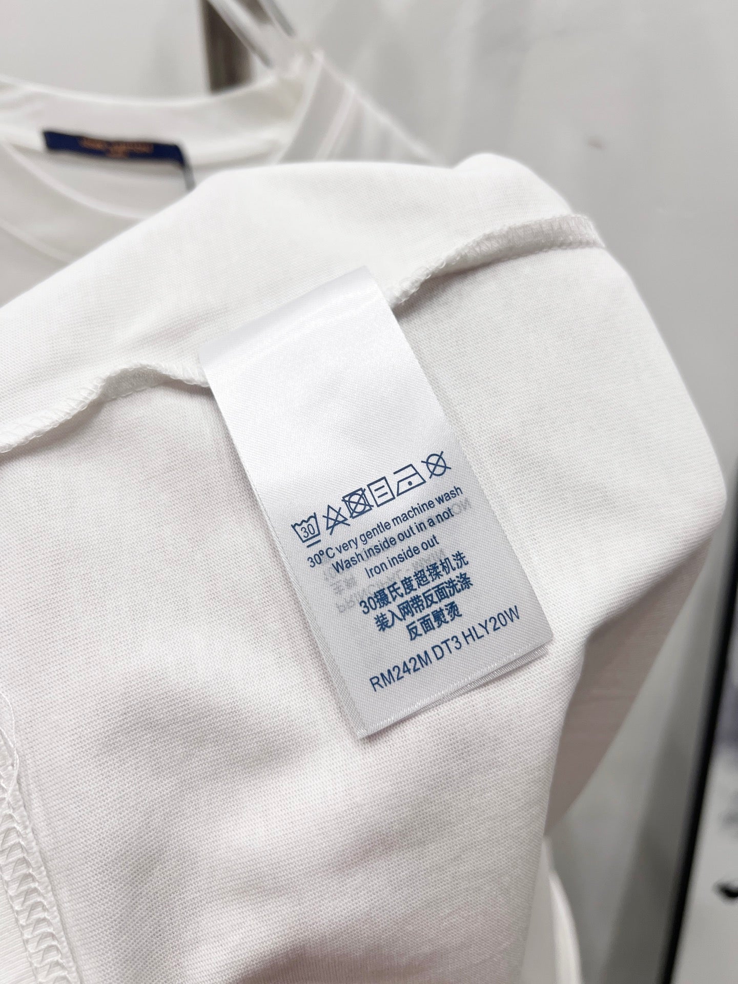 LuxluxHouse Best Quality Clothes T-shirt Louis Vuitton