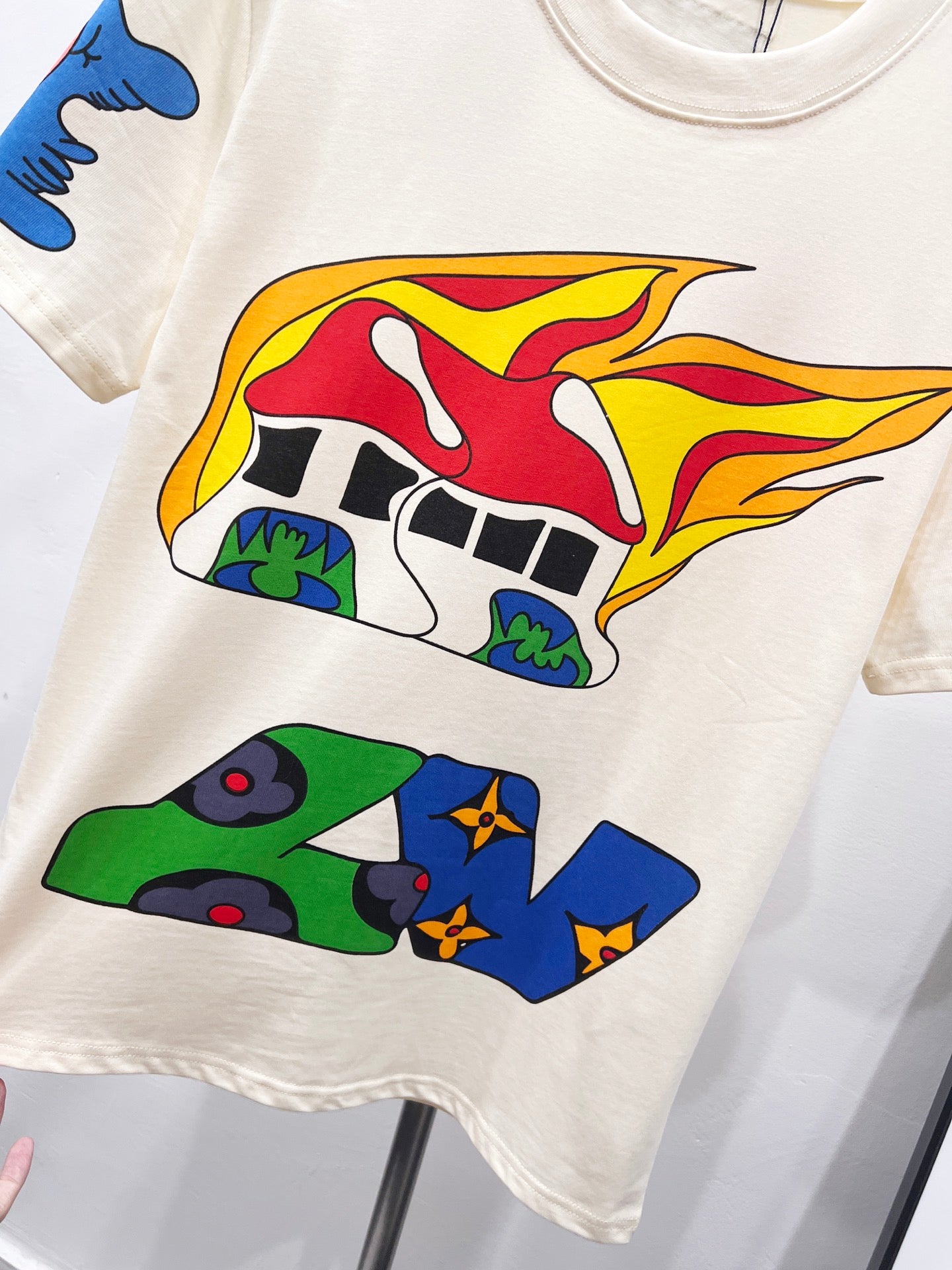 LuxluxHouse Best Quality Clothes T-shirt Louis Vuitton